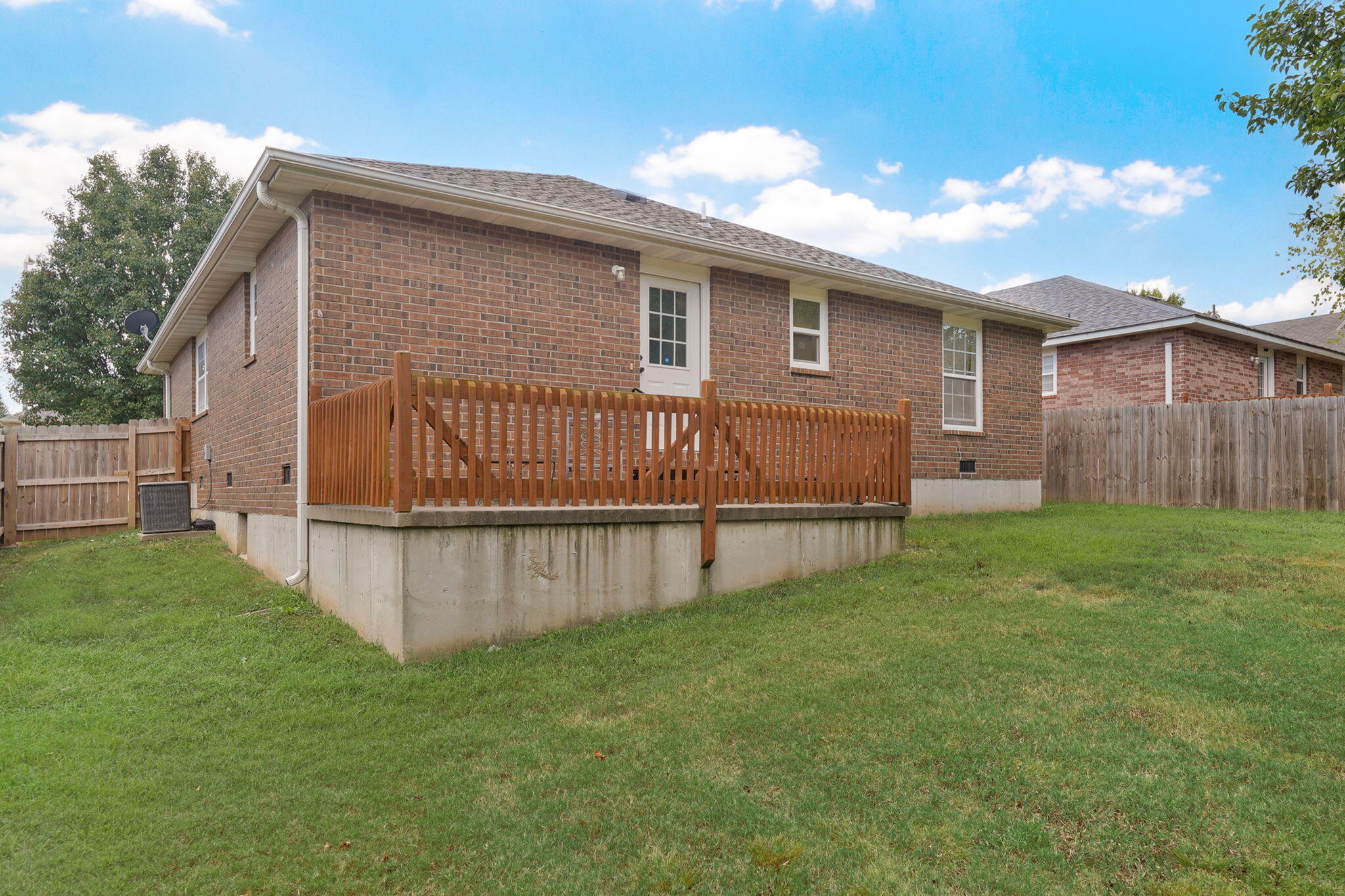 1257 East Mcclernon Street Property Photo 22