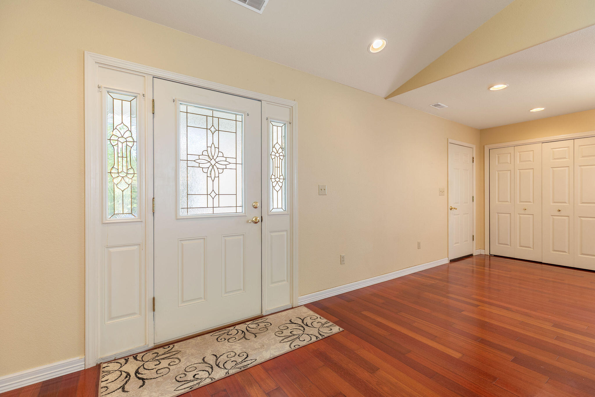 435 Eagle Drive Property Photo 2