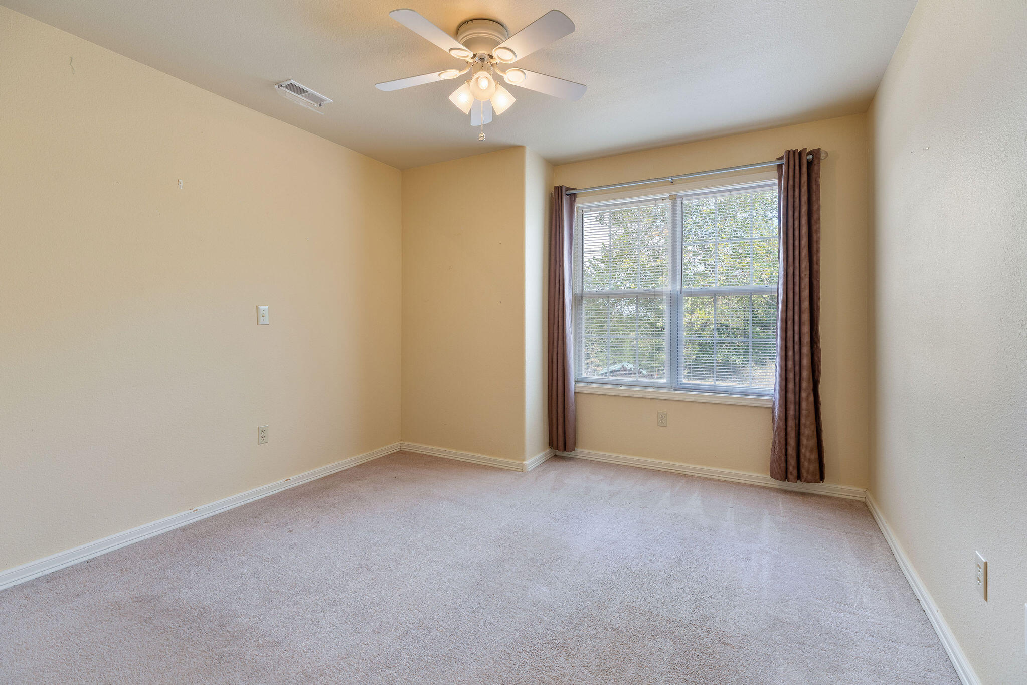 435 Eagle Drive Property Photo 14