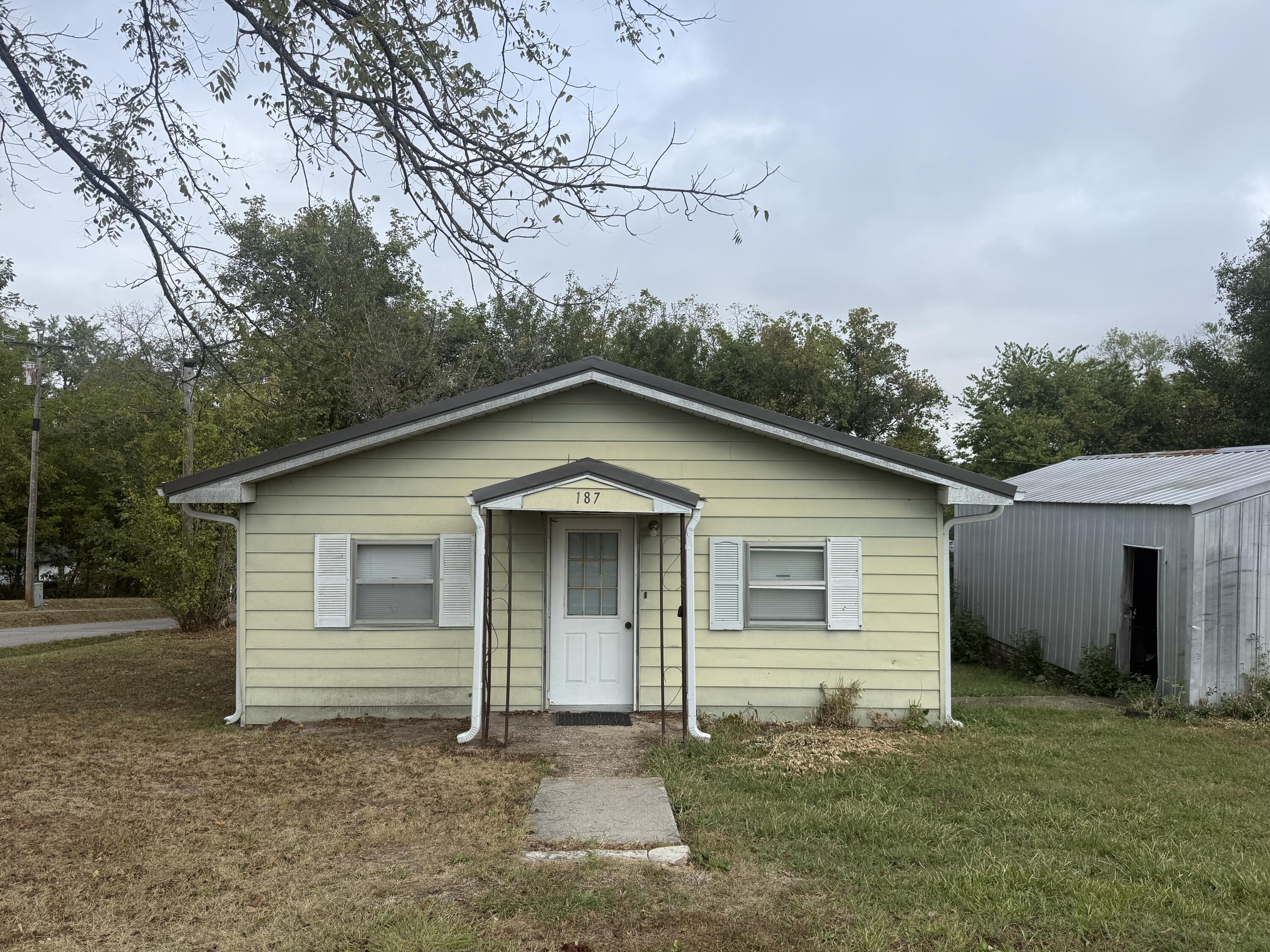 187 West Missouri Street Property Photo 1