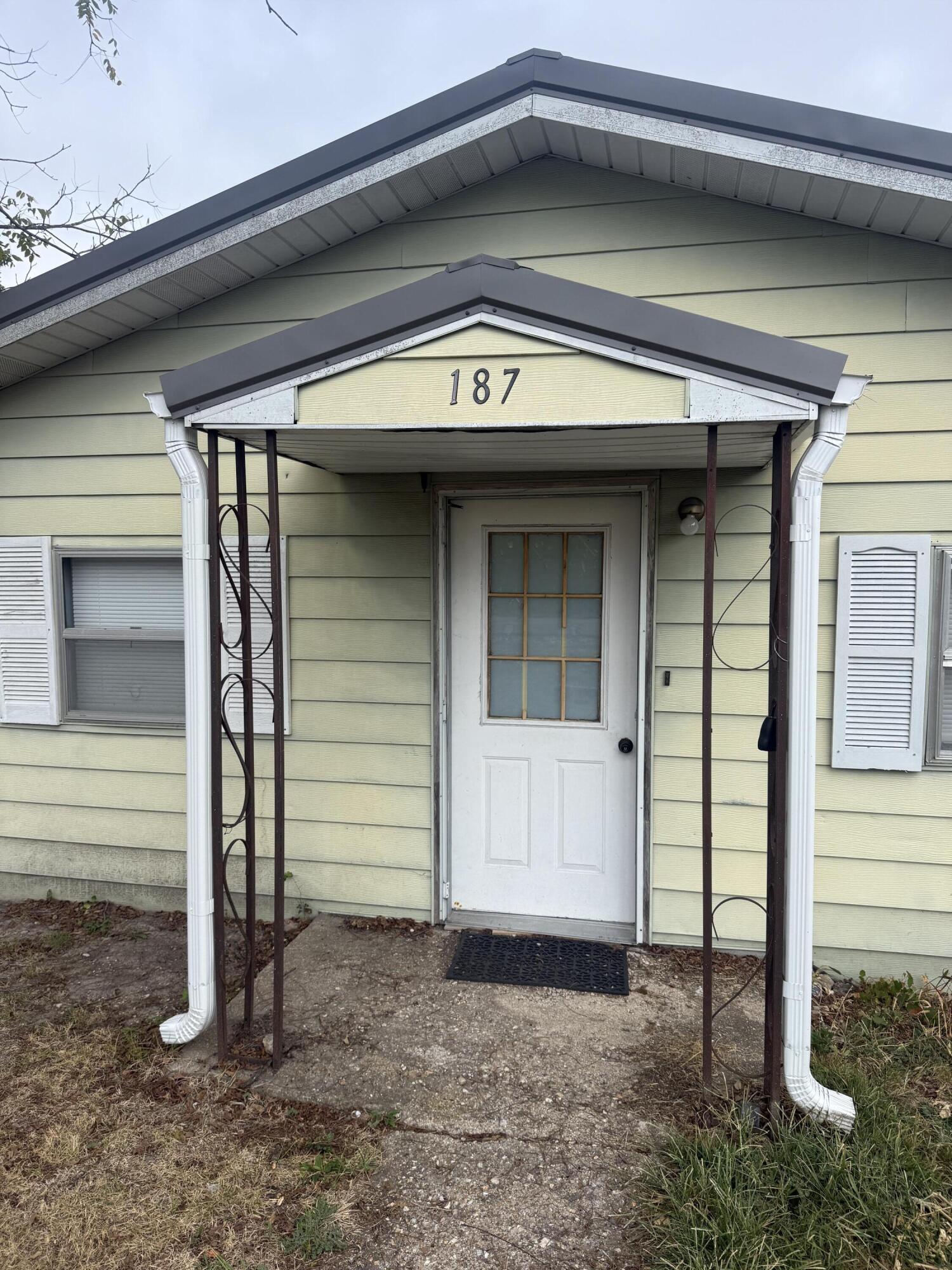 187 West Missouri Street Property Photo 6