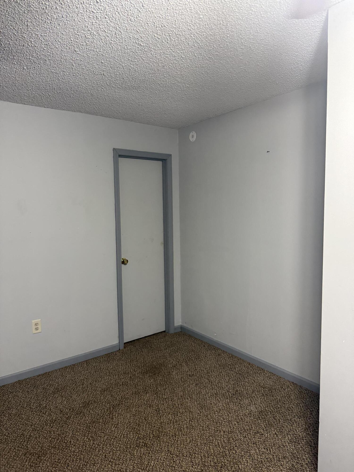 187 West Missouri Street Property Photo 24