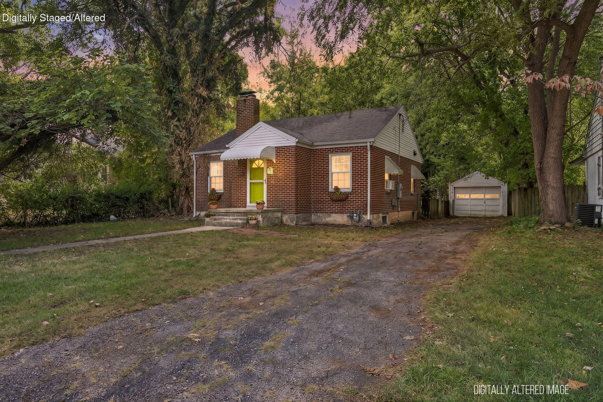 1858 East Grand Street Property Photo 1