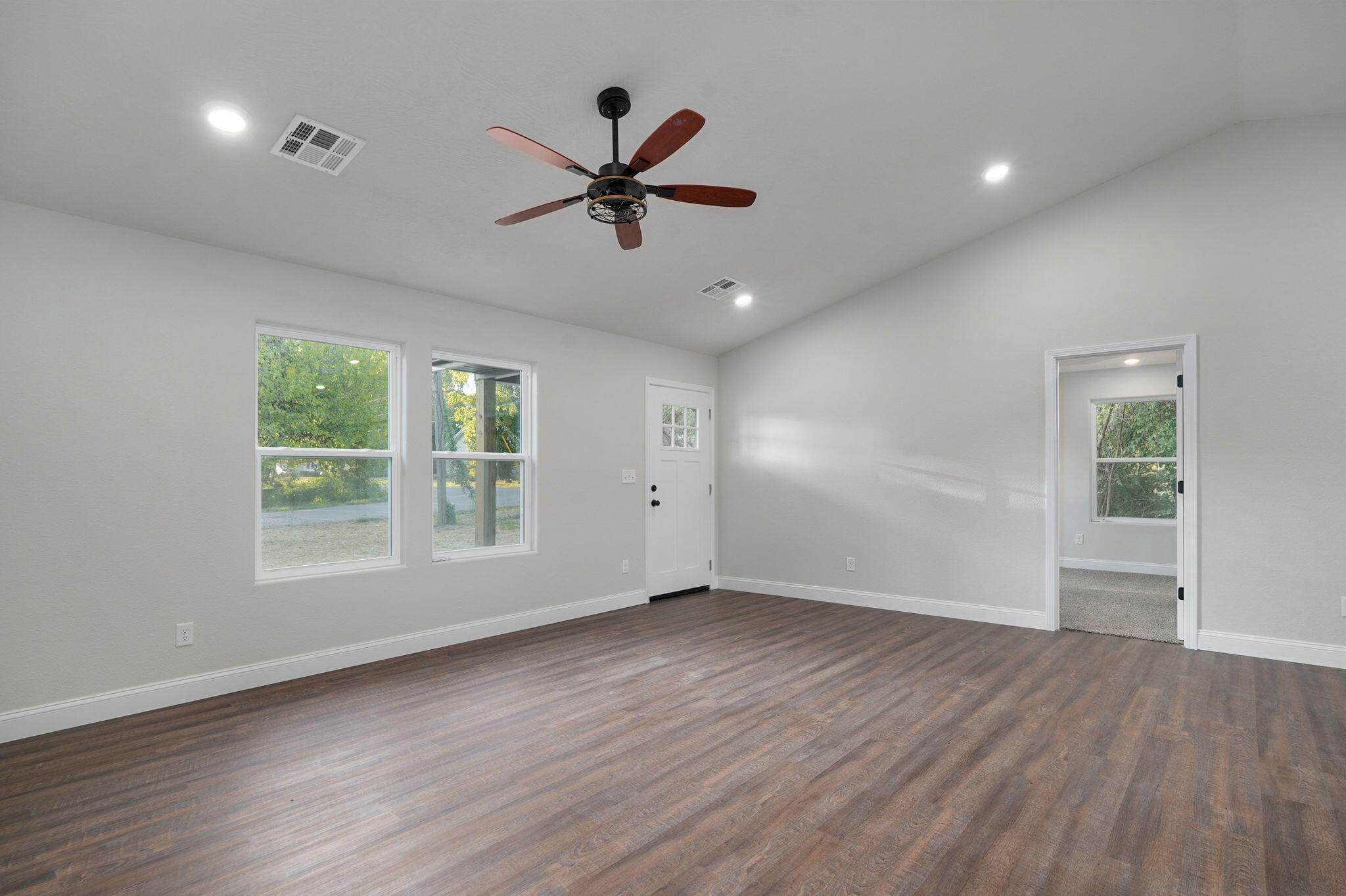 314 North Park Avenue Property Photo 2