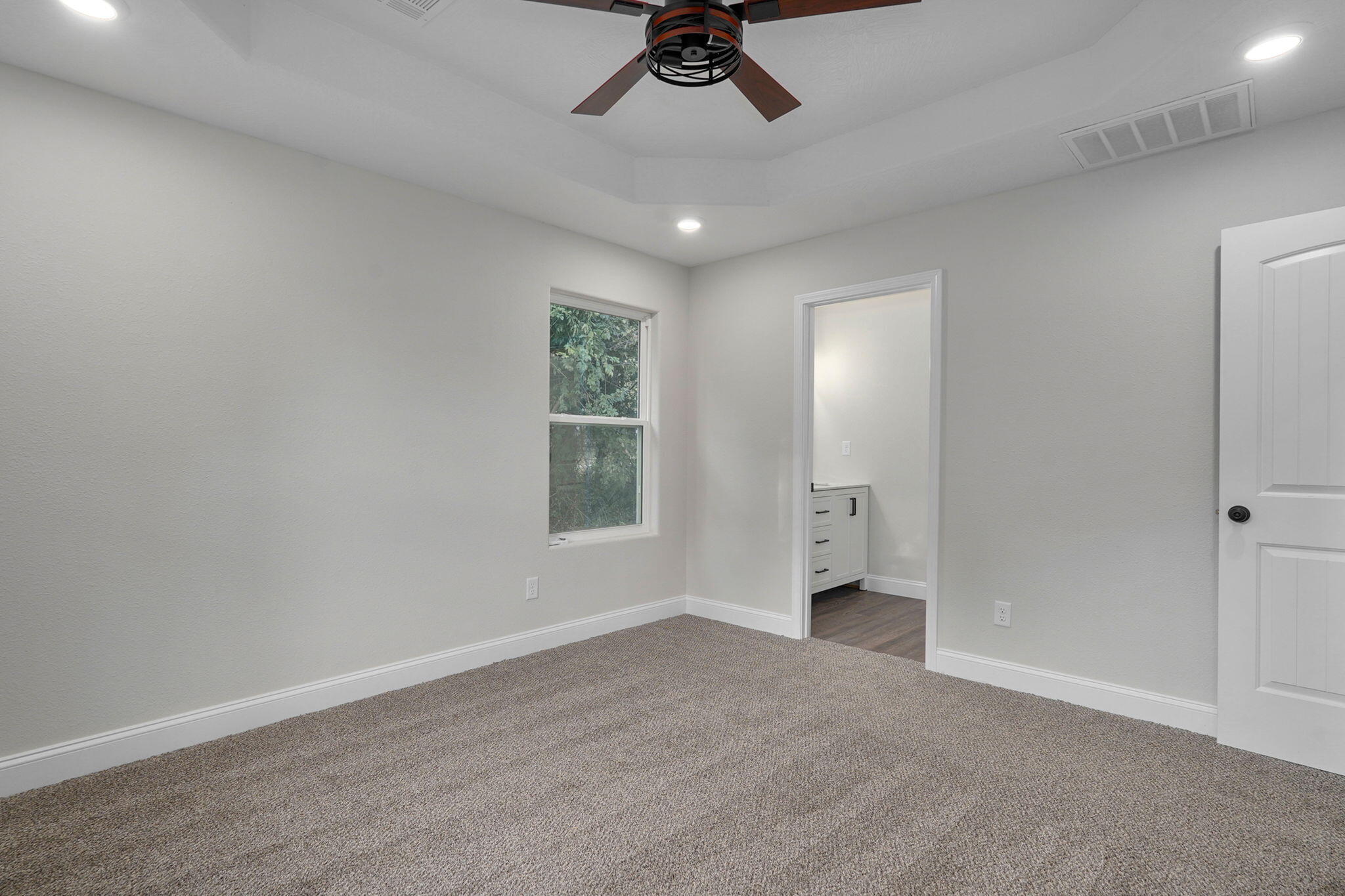 314 North Park Avenue Property Photo 11