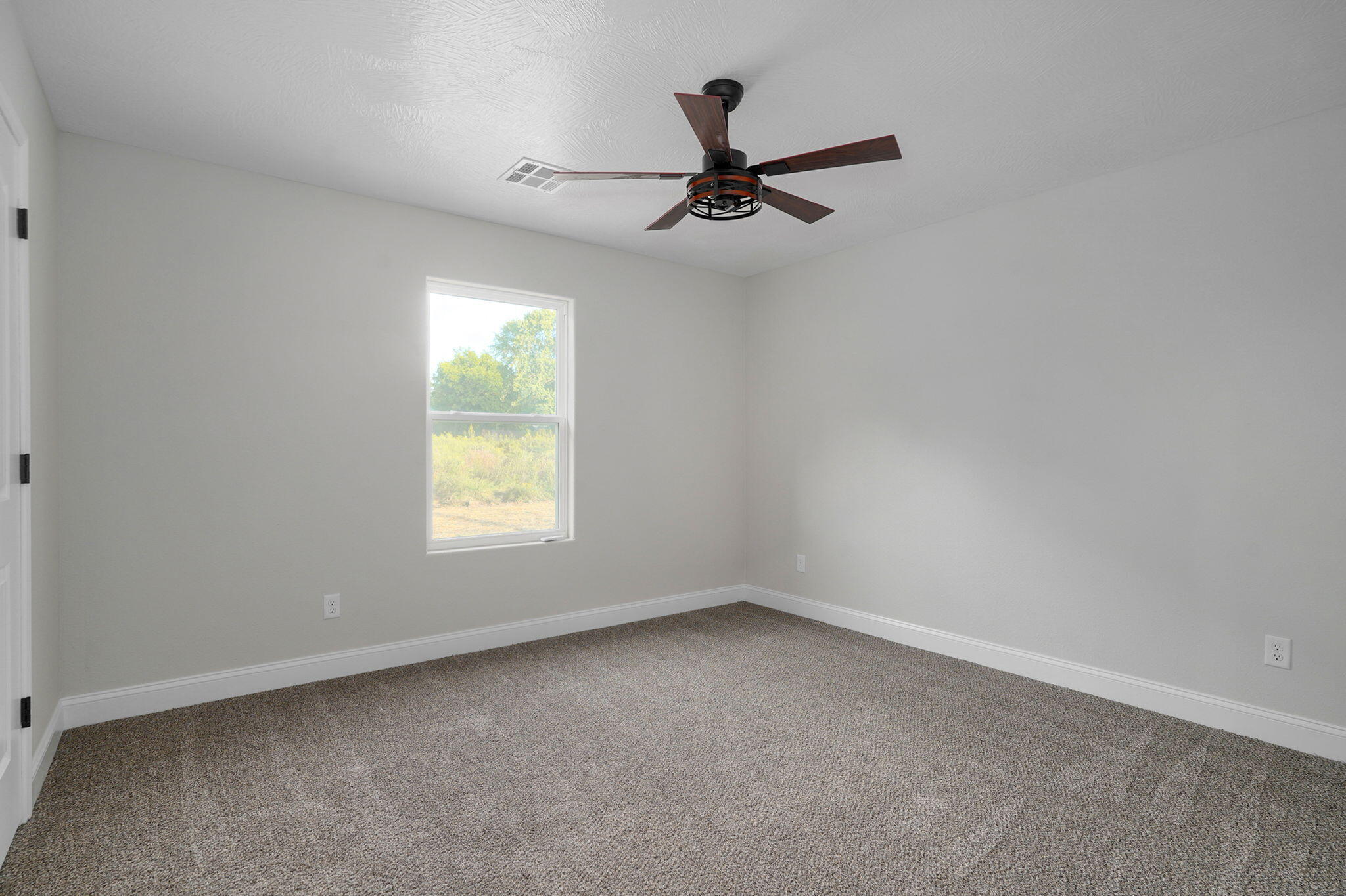 314 North Park Avenue Property Photo 16