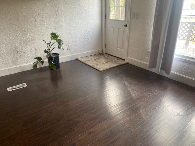 213 East Garfield Avenue Property Photo 4