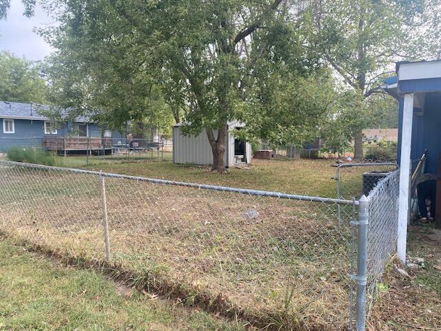 213 East Garfield Avenue Property Photo 22