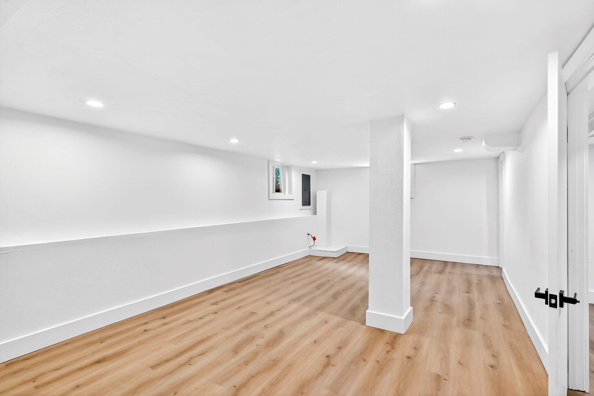 620 South Weller Avenue Property Photo 24