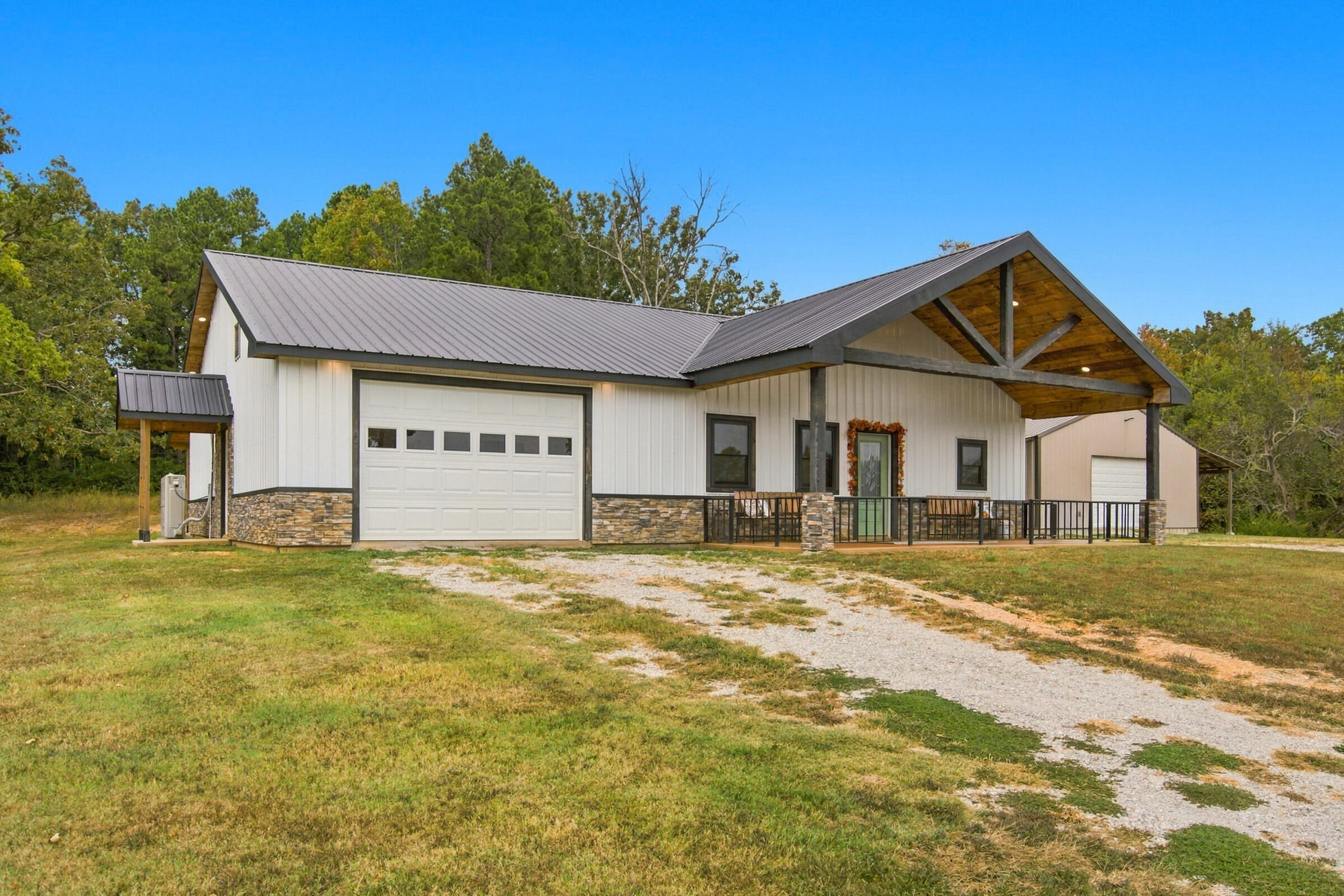 1800 County Road 1030 Property Photo 31