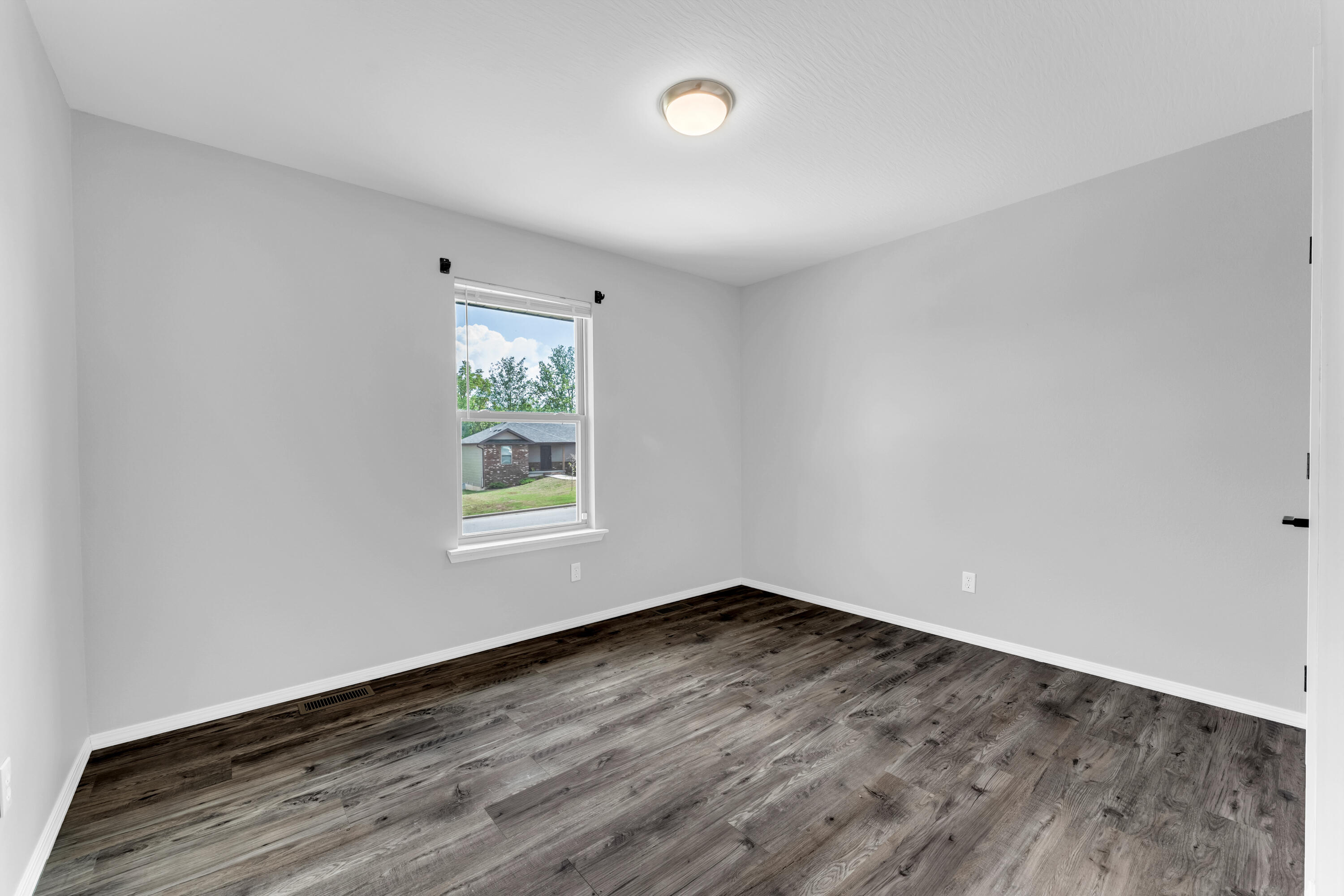 633 South Southgate Drive Property Photo 24
