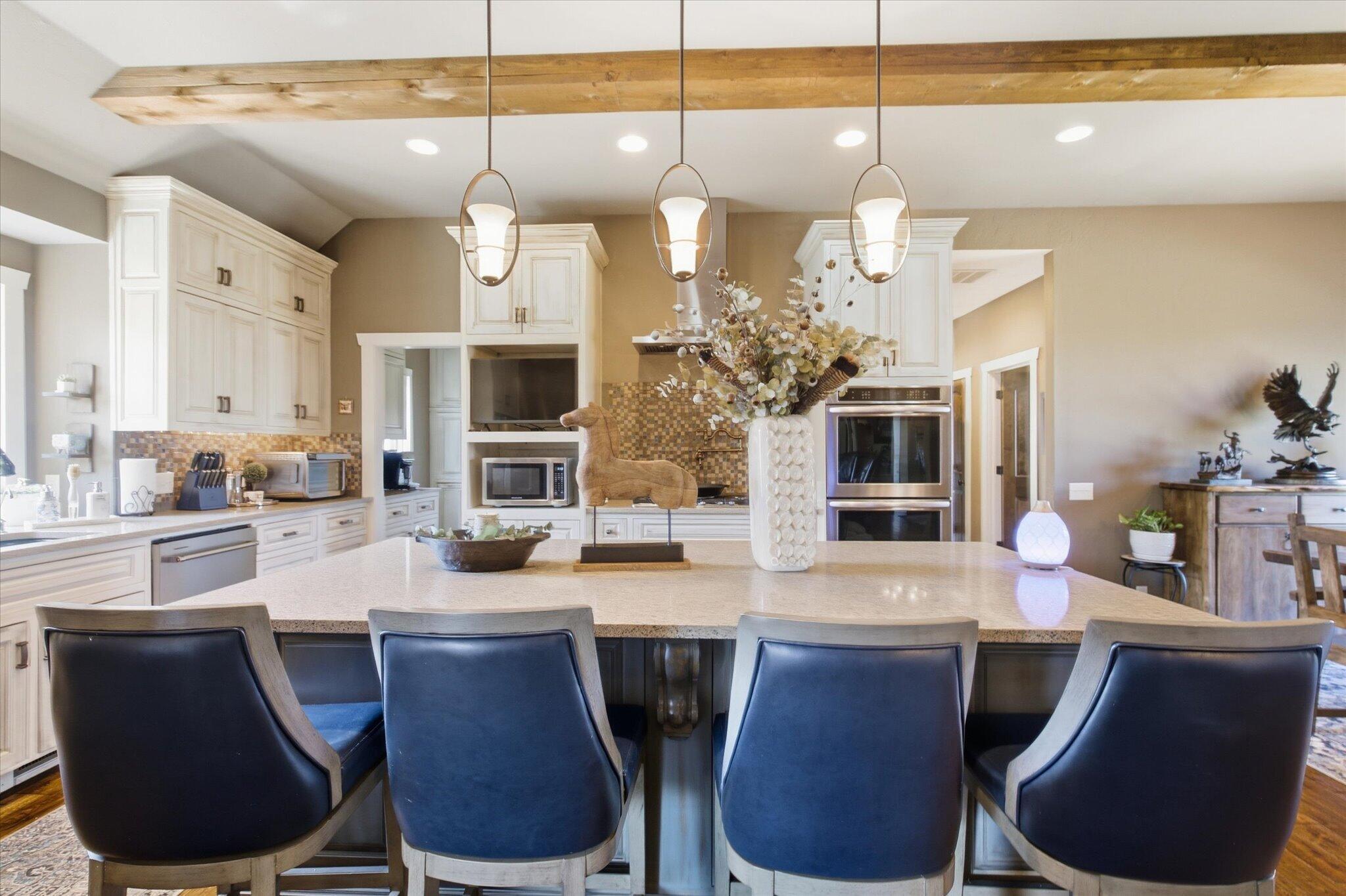 136 Arabian Way Property Photo 16