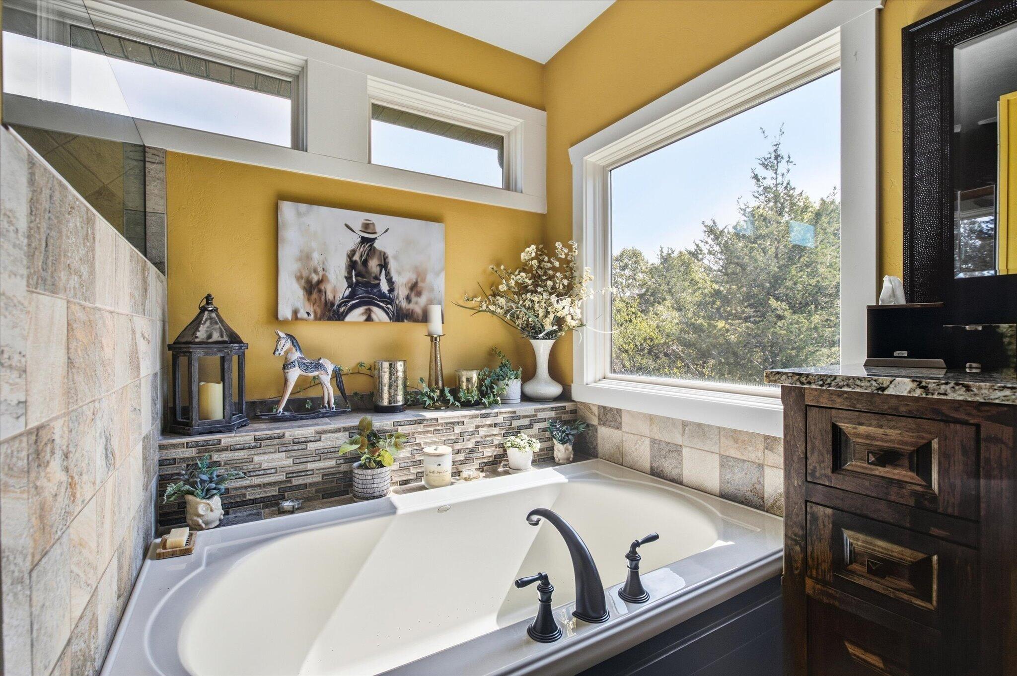 136 Arabian Way Property Photo 25