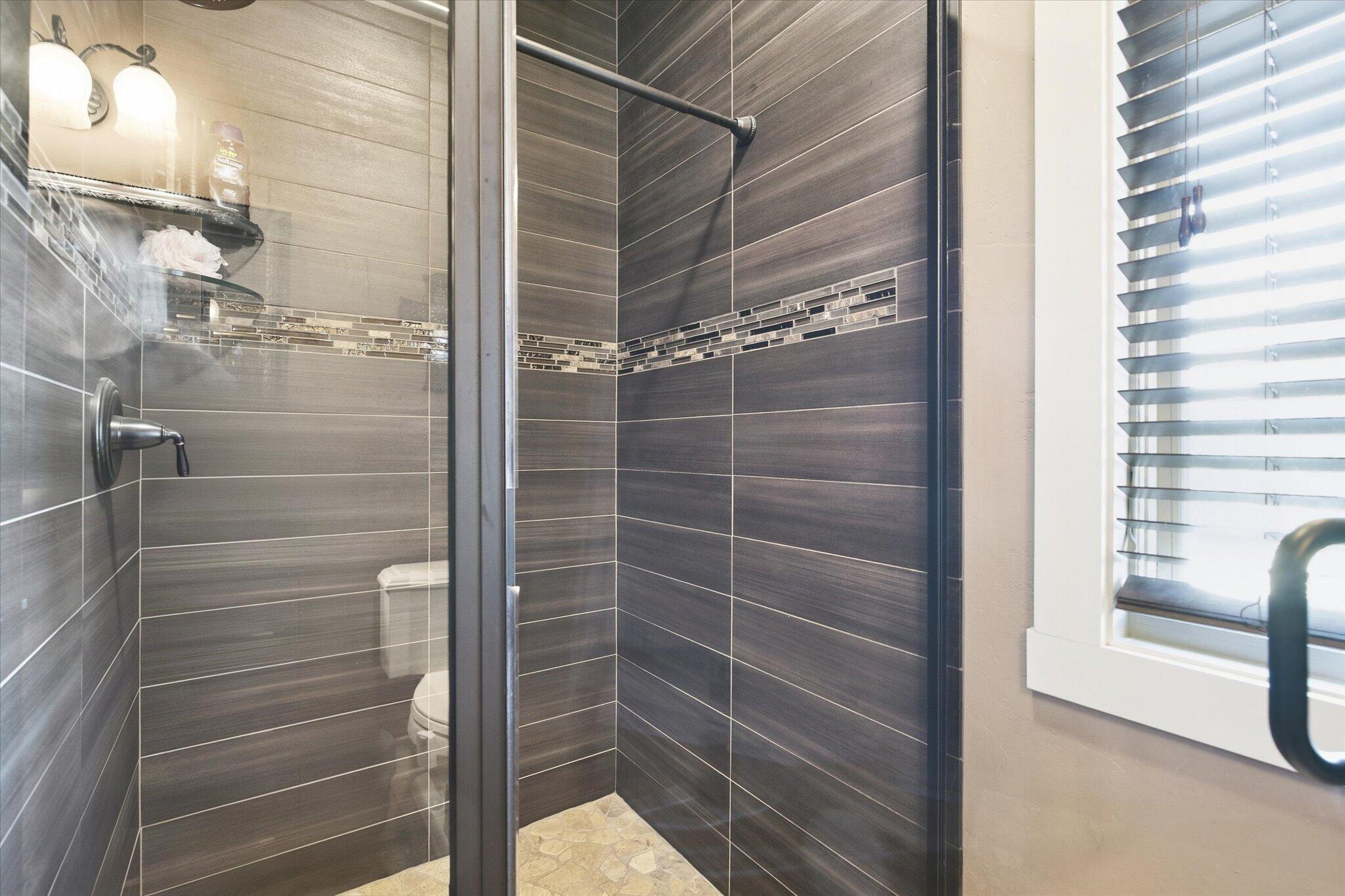 136 Arabian Way Property Photo 32