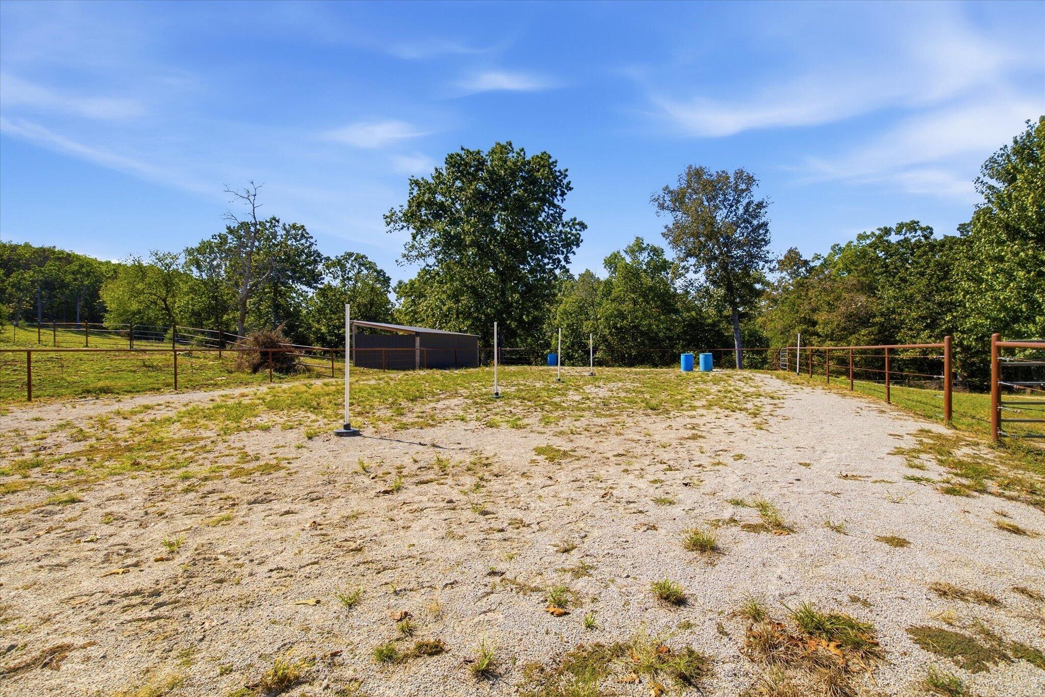 136 Arabian Way Property Photo 71