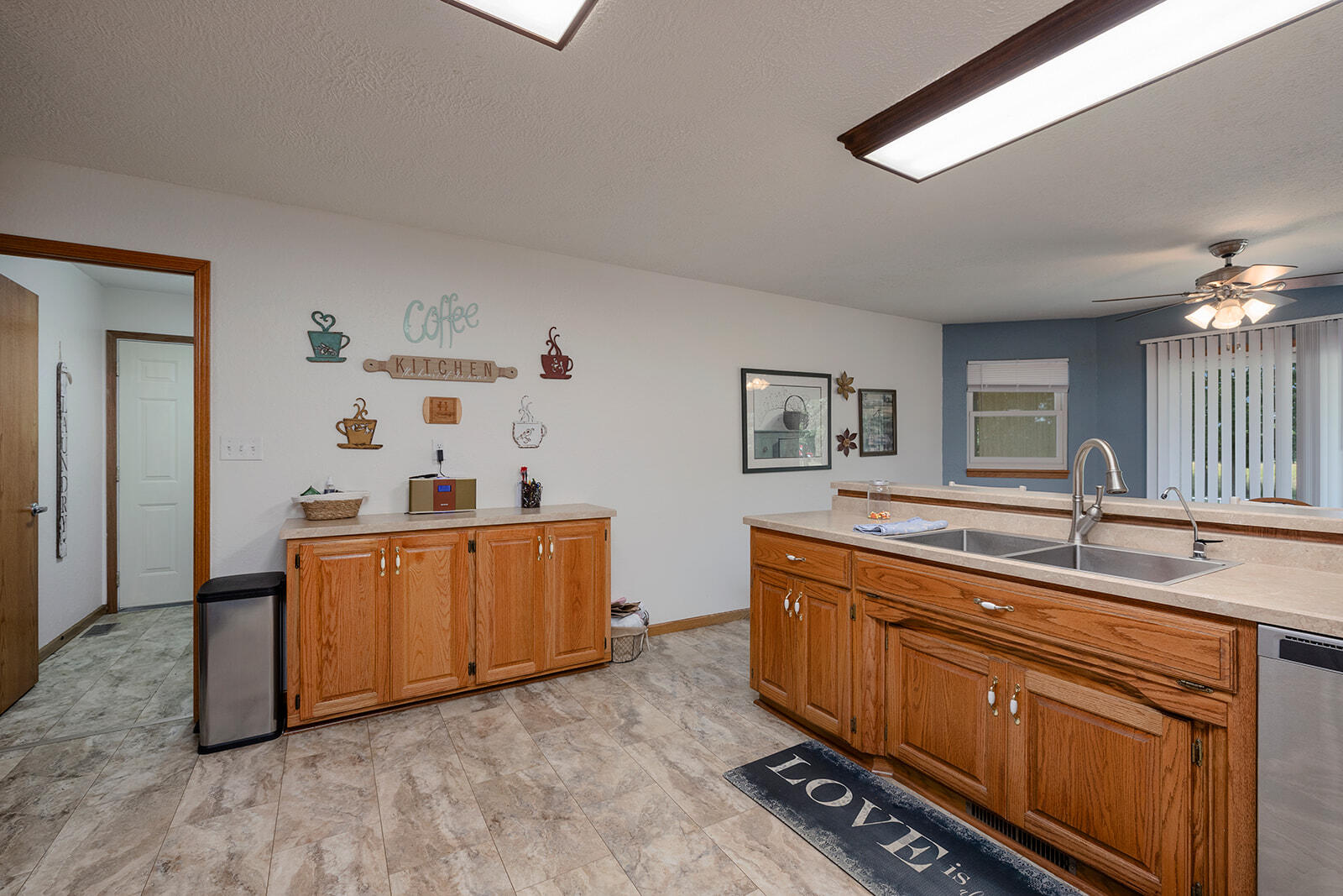 86 Rebas Hazelnut Drive Property Photo 3