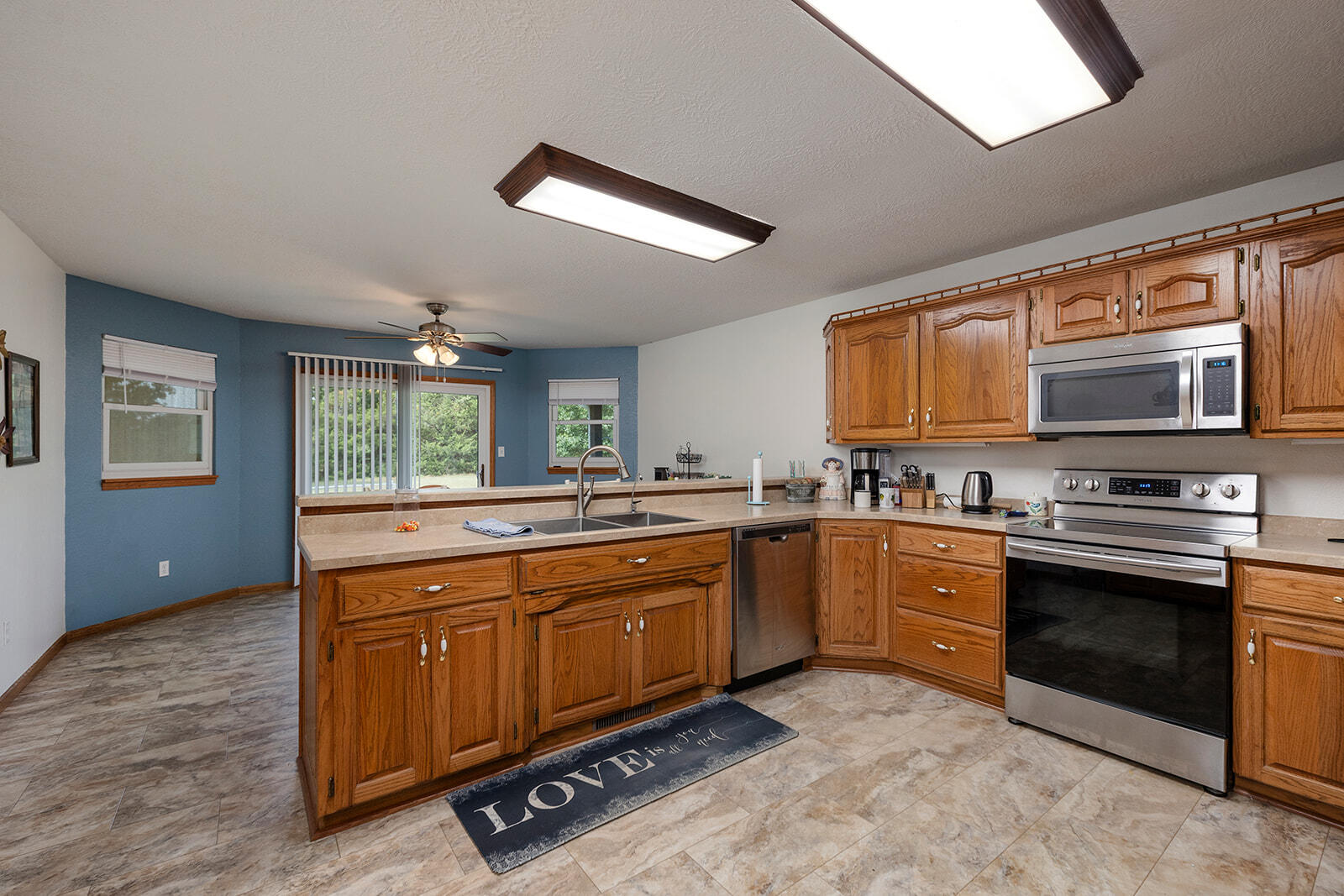 86 Rebas Hazelnut Drive Property Photo 11