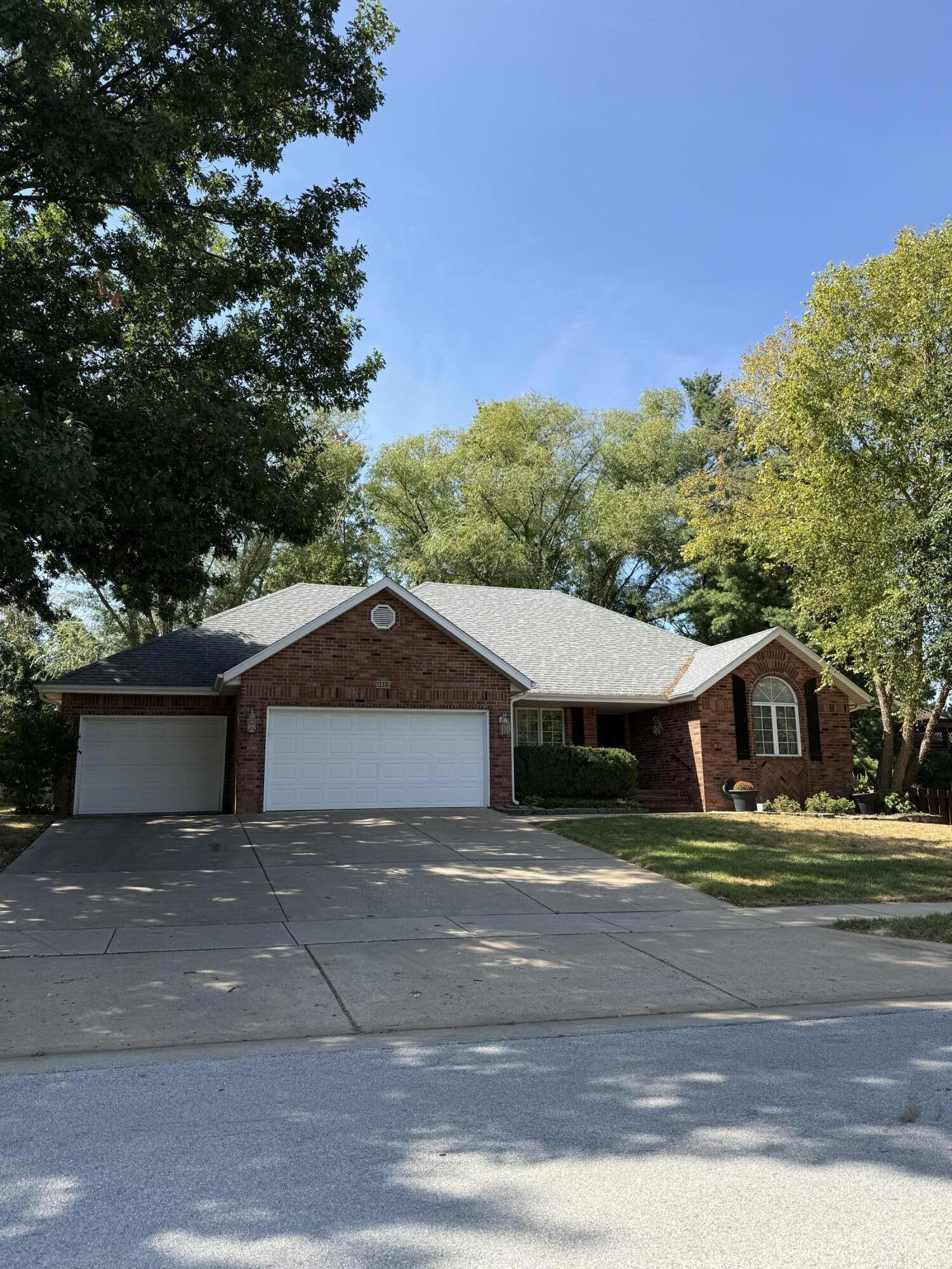 4601 South Quail Creek Avenue Property Photo 1
