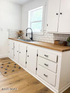 404 Rockhill Road Property Photo 11