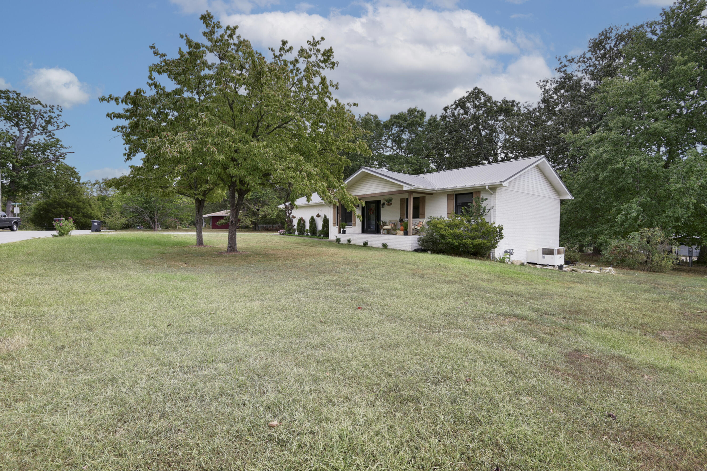 1014 Forest Circle Drive Property Photo 27