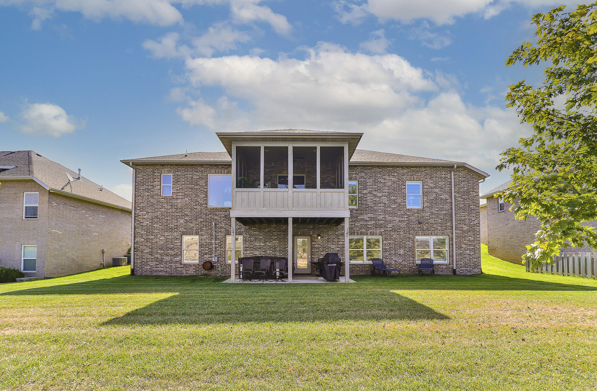 703 North Fox Hill Circle Property Photo 8