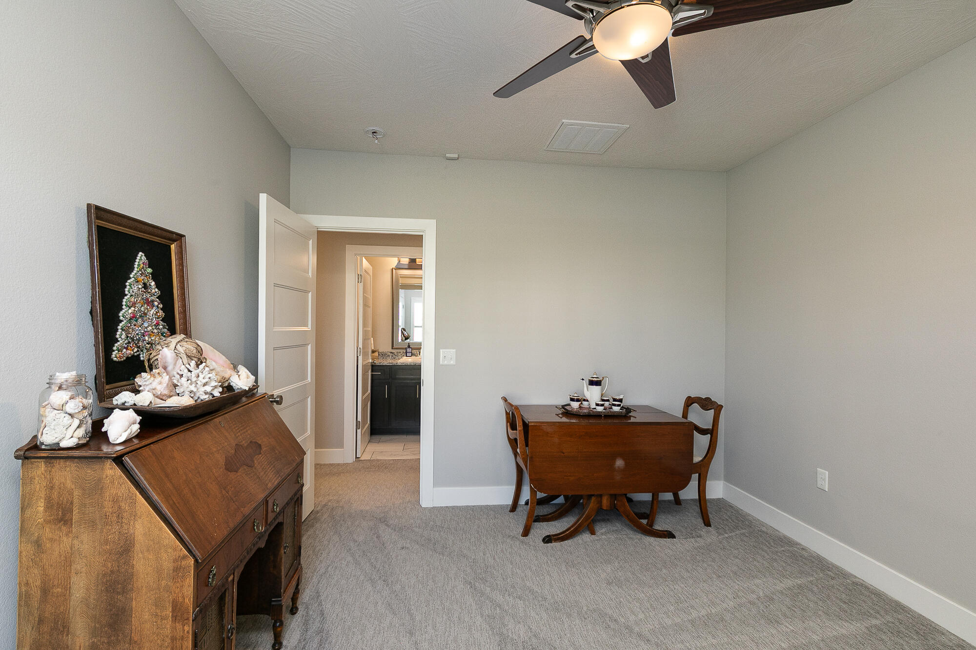 703 North Fox Hill Circle Property Photo 43