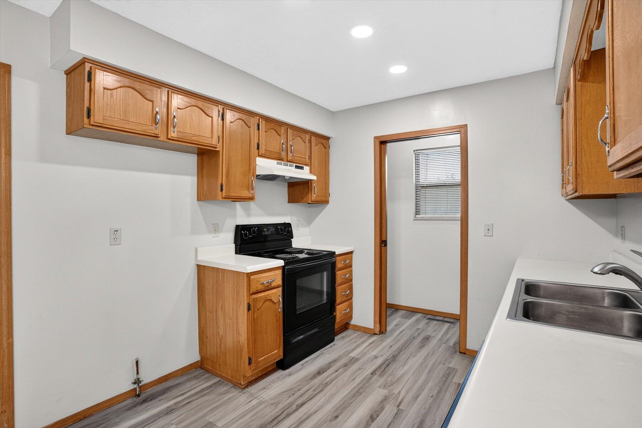 3790 South Colgate Avenue Property Photo 13