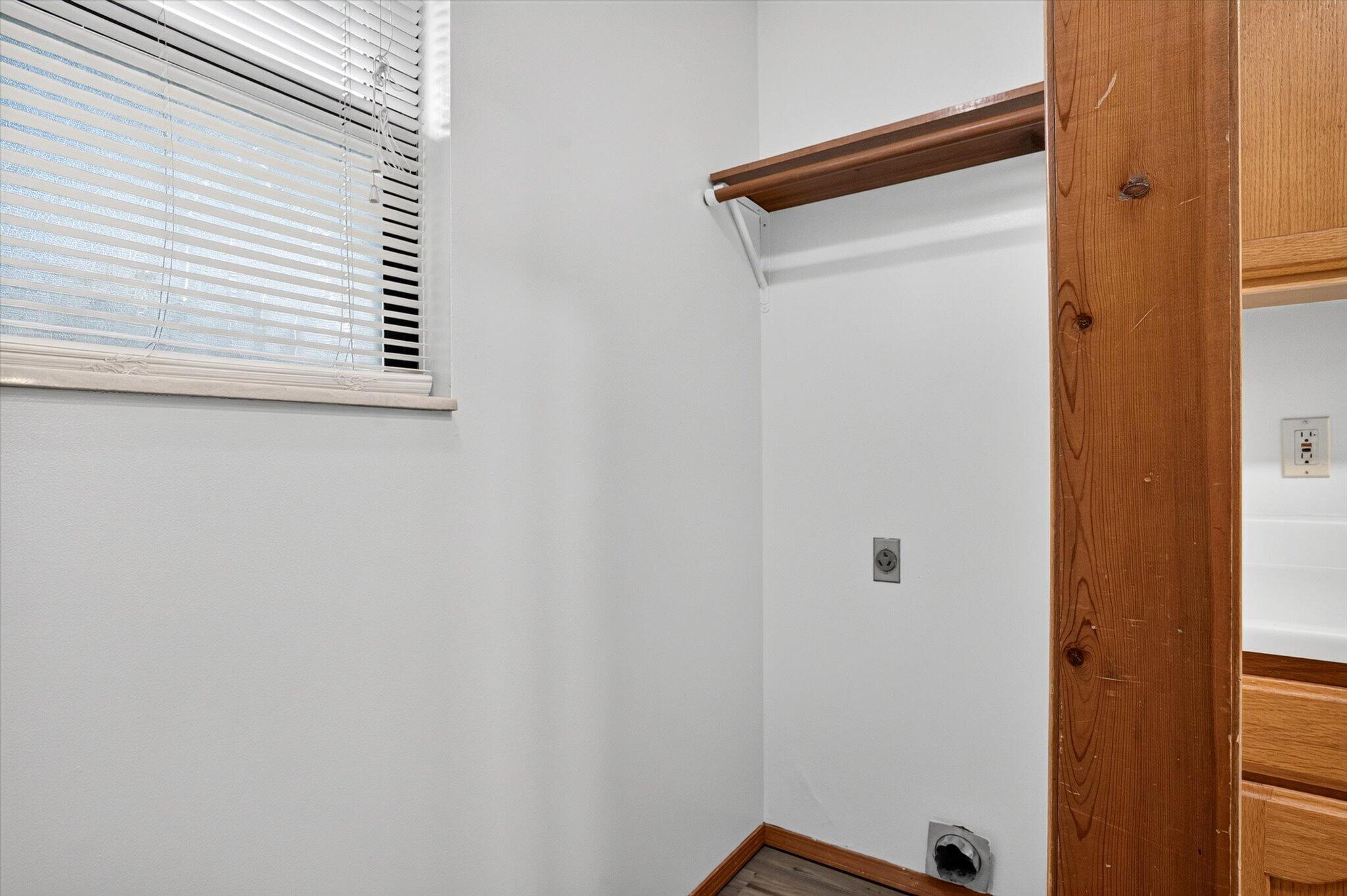 3790 South Colgate Avenue Property Photo 23
