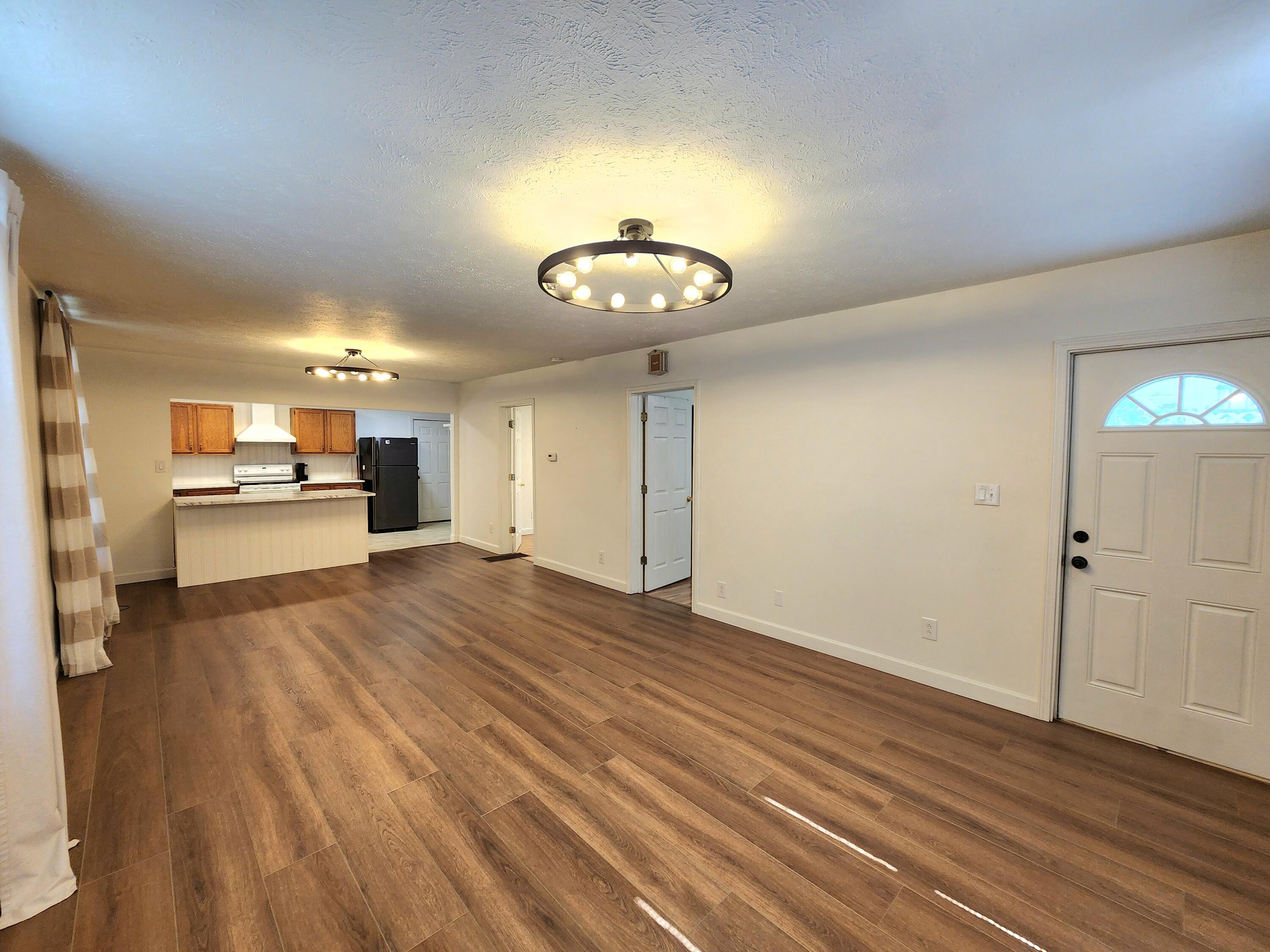 1211 West Calhoun Street Property Photo 6