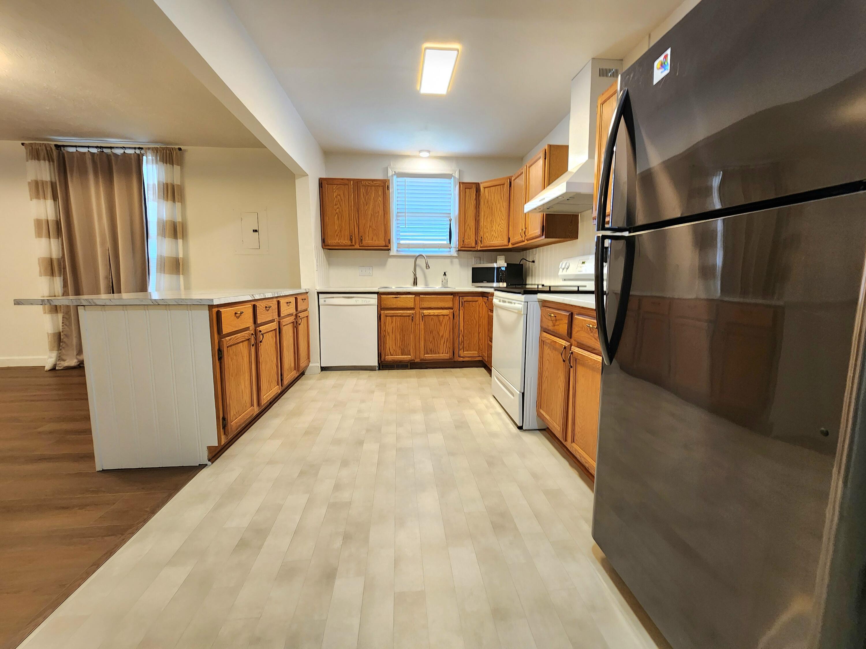 1211 West Calhoun Street Property Photo 16