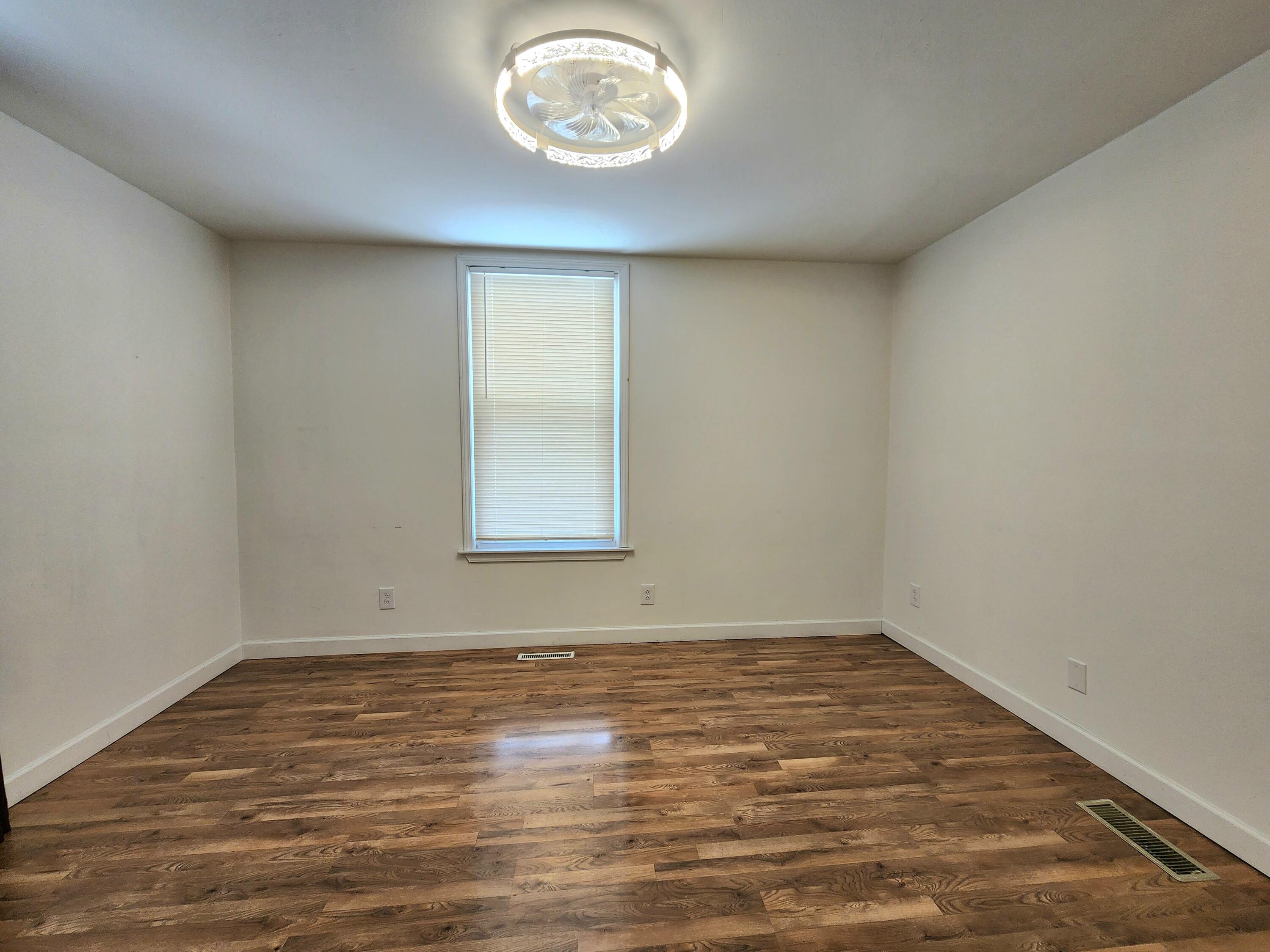1211 West Calhoun Street Property Photo 21