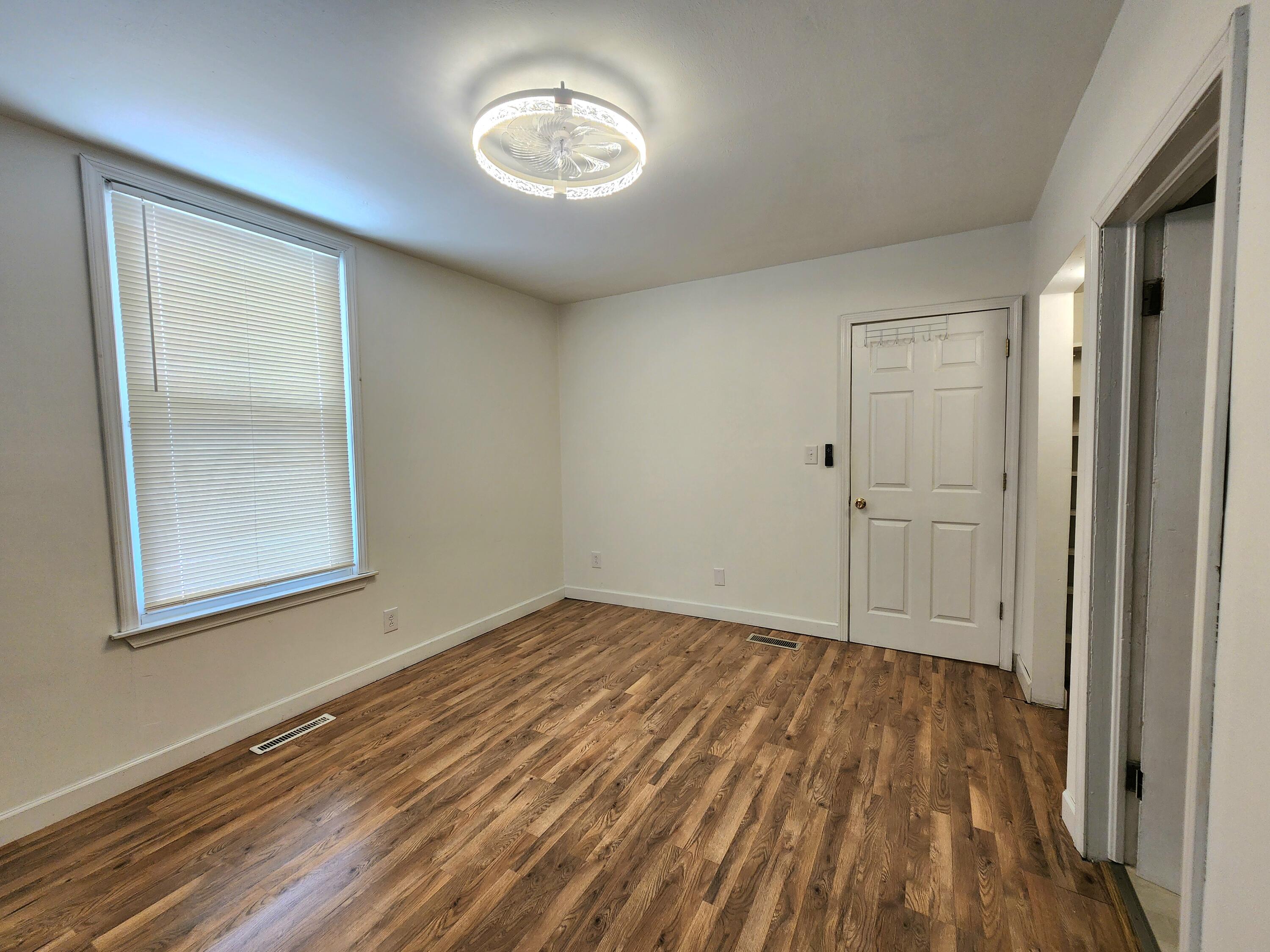 1211 West Calhoun Street Property Photo 22