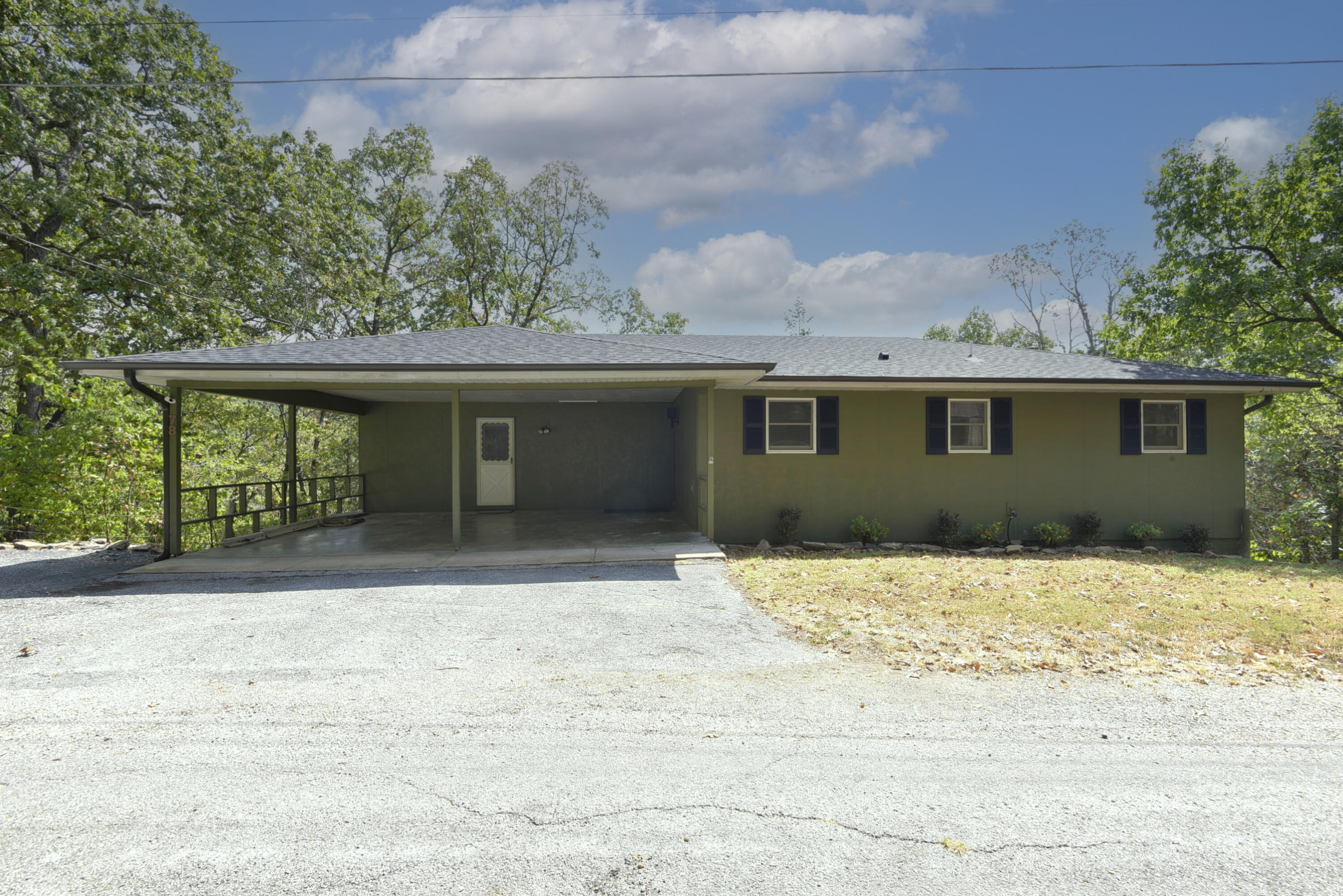 78 Rollin C Lane Property Photo 2