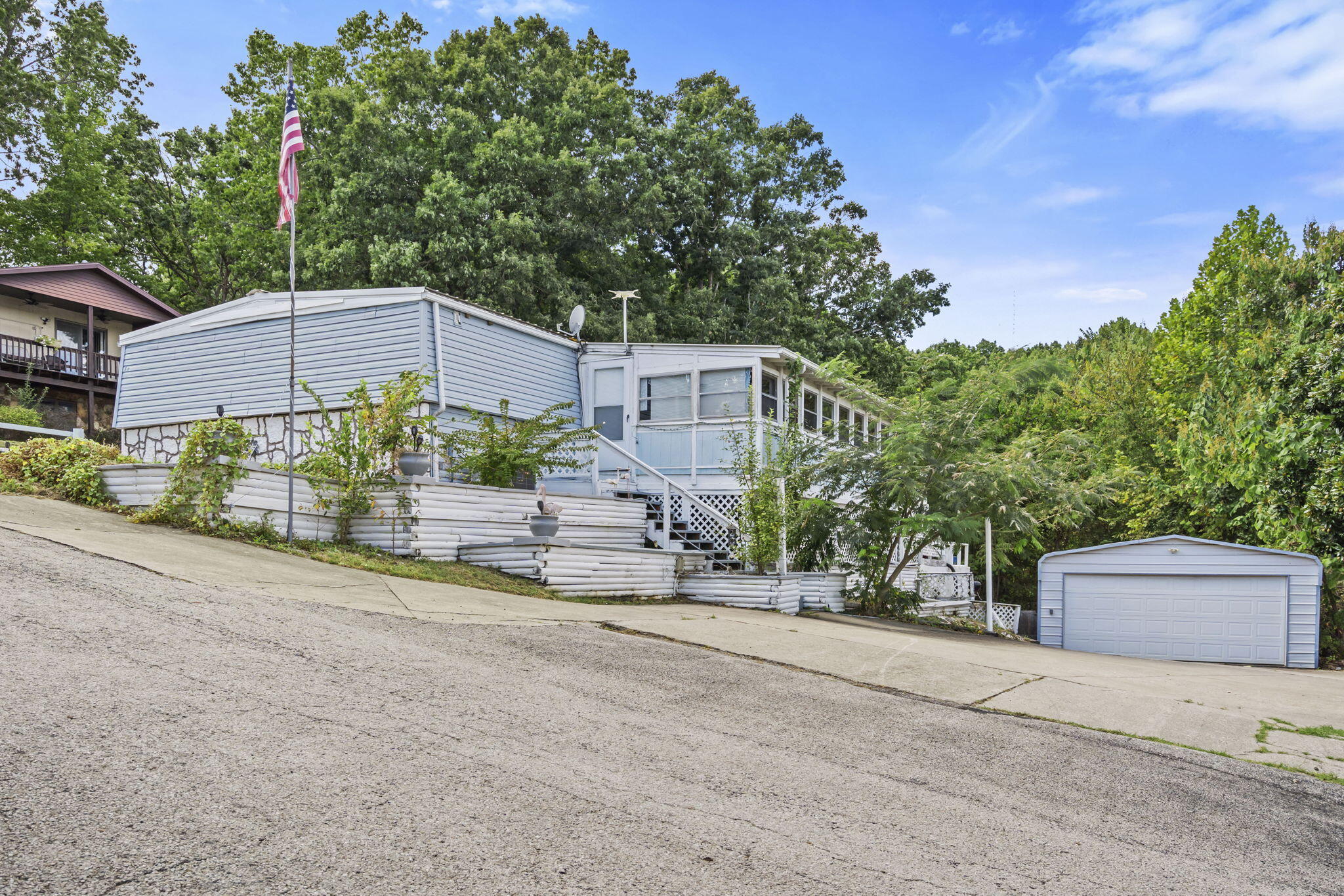 73 Stonemont Road Property Photo 2