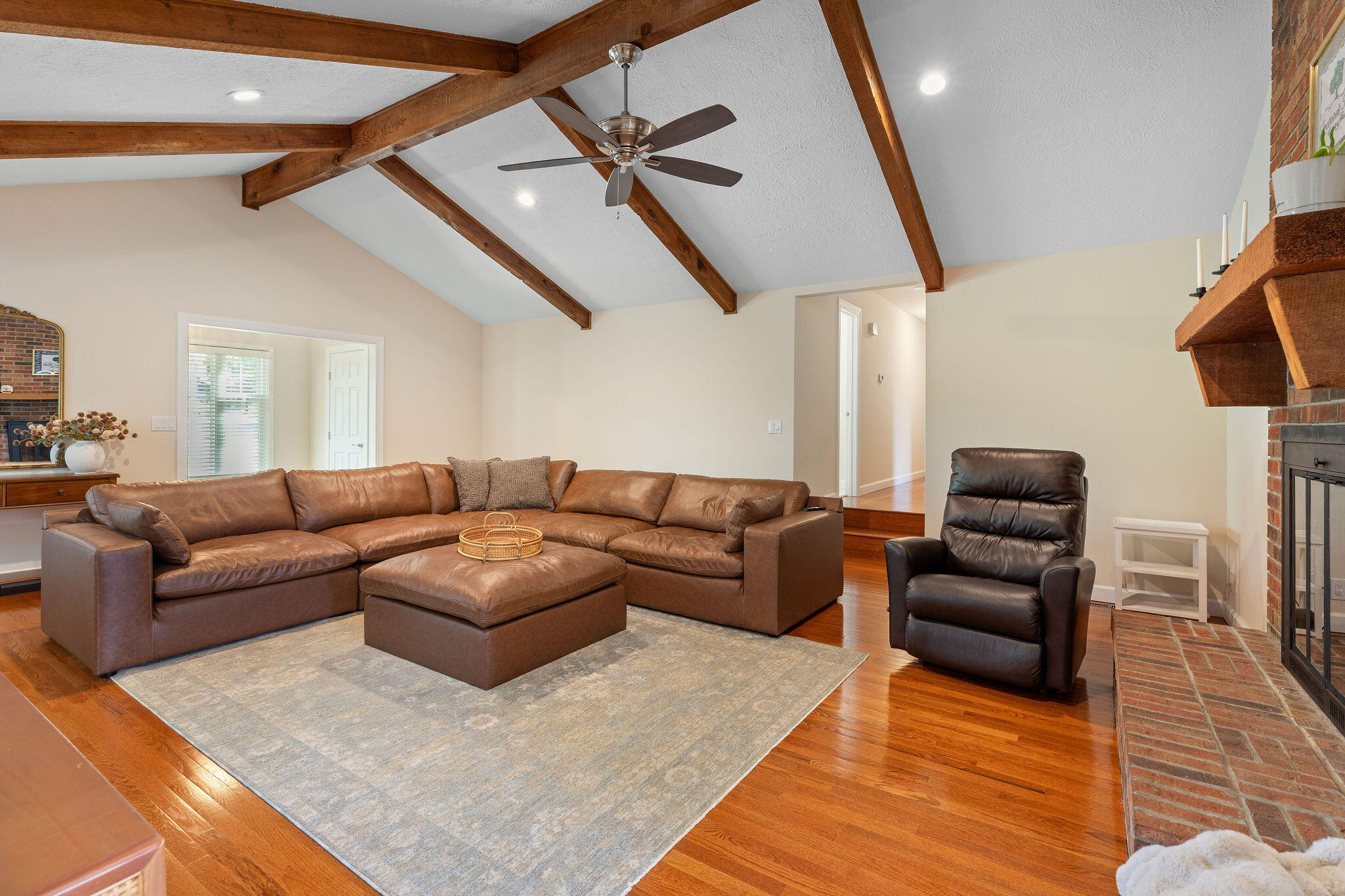 8206 Oakmont Drive Property Photo 10