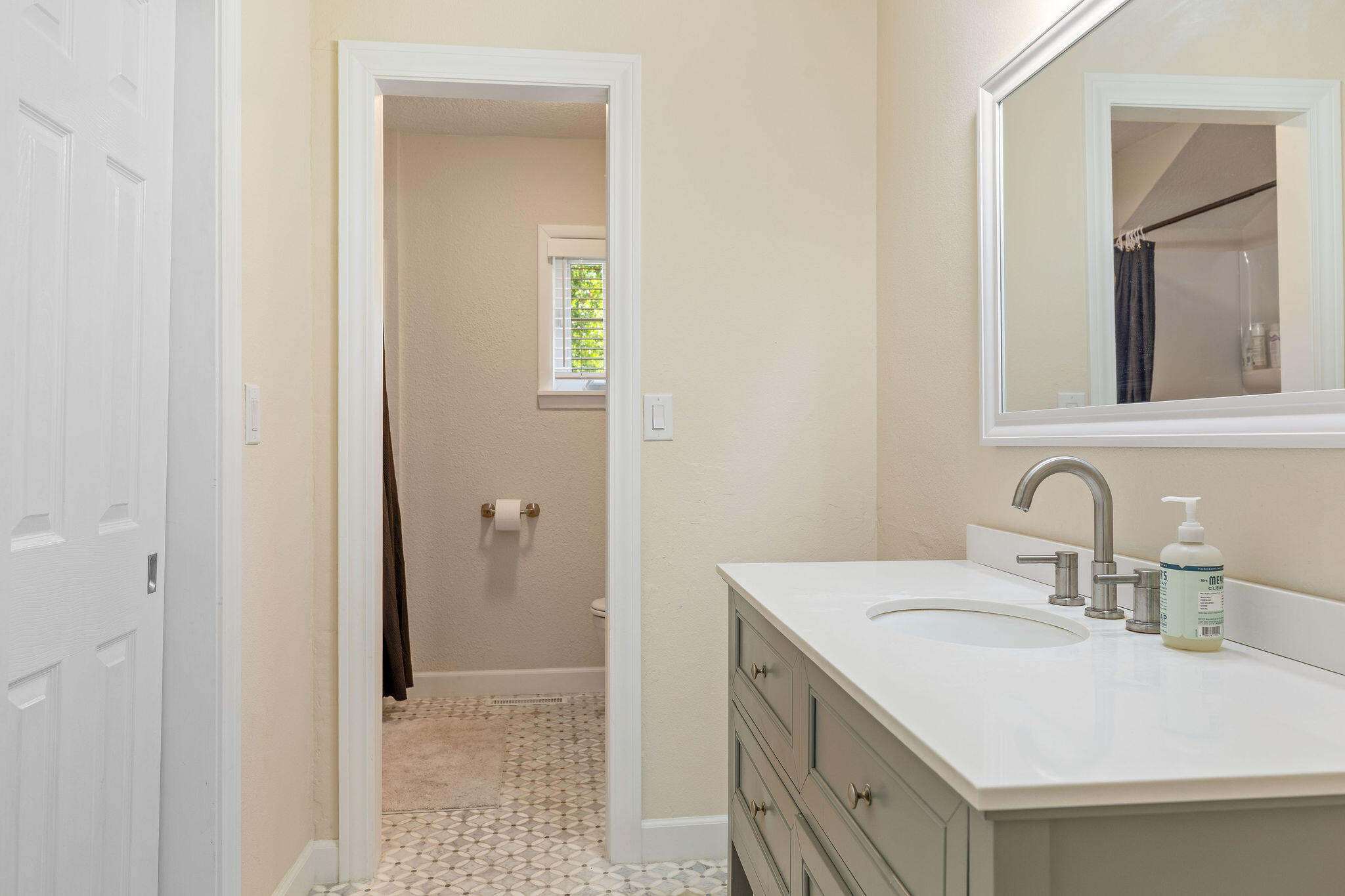8206 Oakmont Drive Property Photo 18