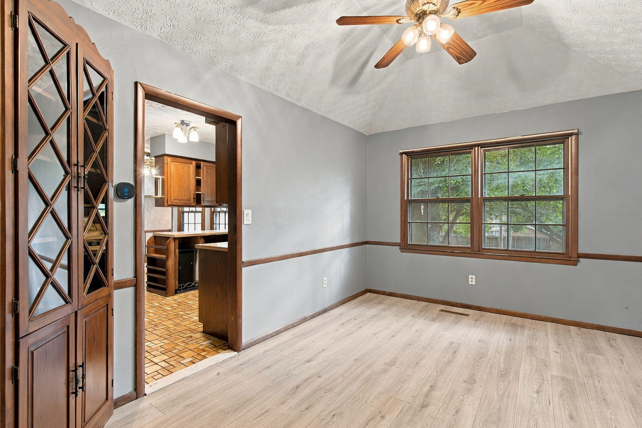 2924 South Chambery Avenue Property Photo 11