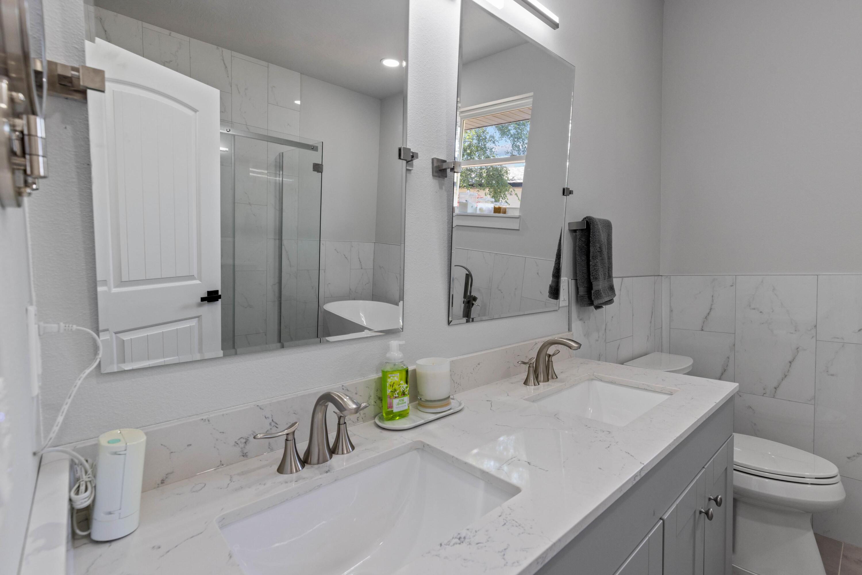 659 West Bridgewood Court Property Photo 15
