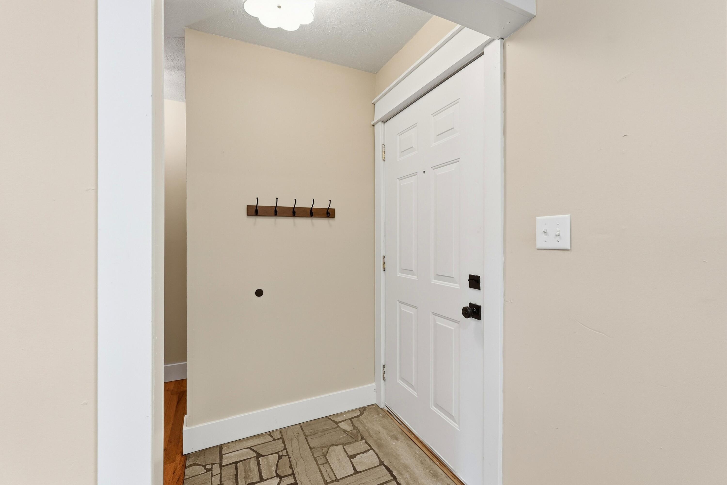 2302 South Linden Avenue Property Photo 9