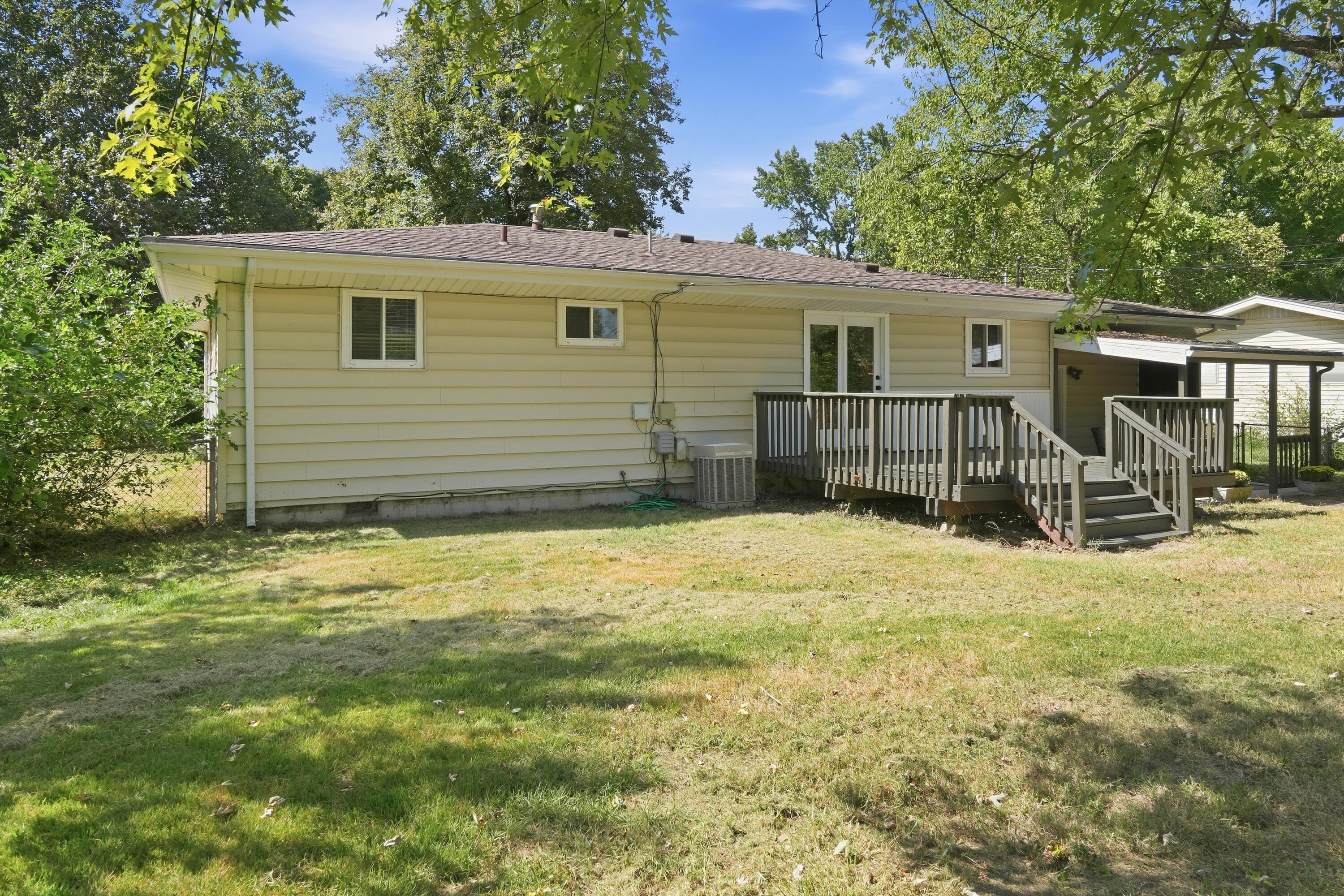 2302 South Linden Avenue Property Photo 32