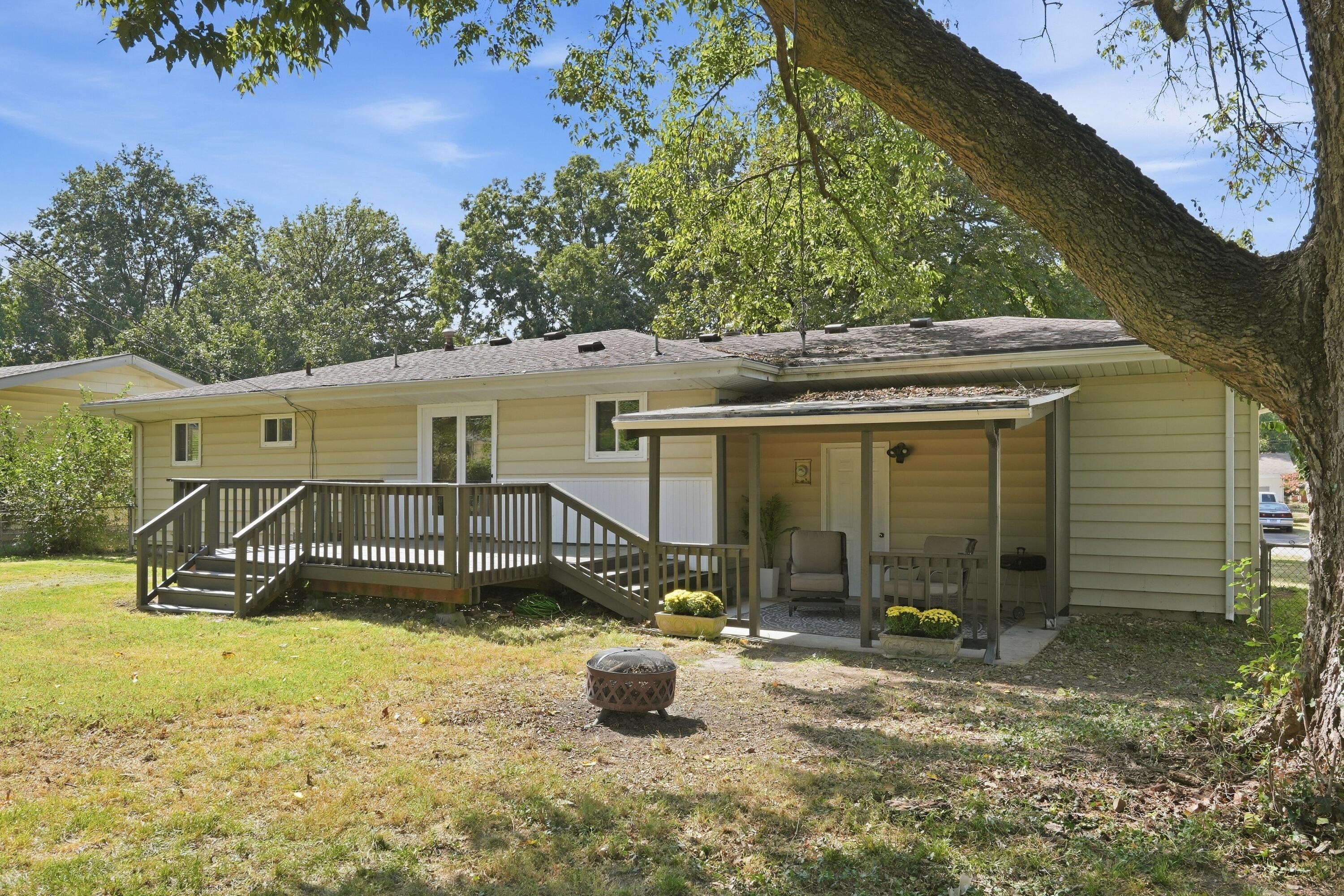 2302 South Linden Avenue Property Photo 33