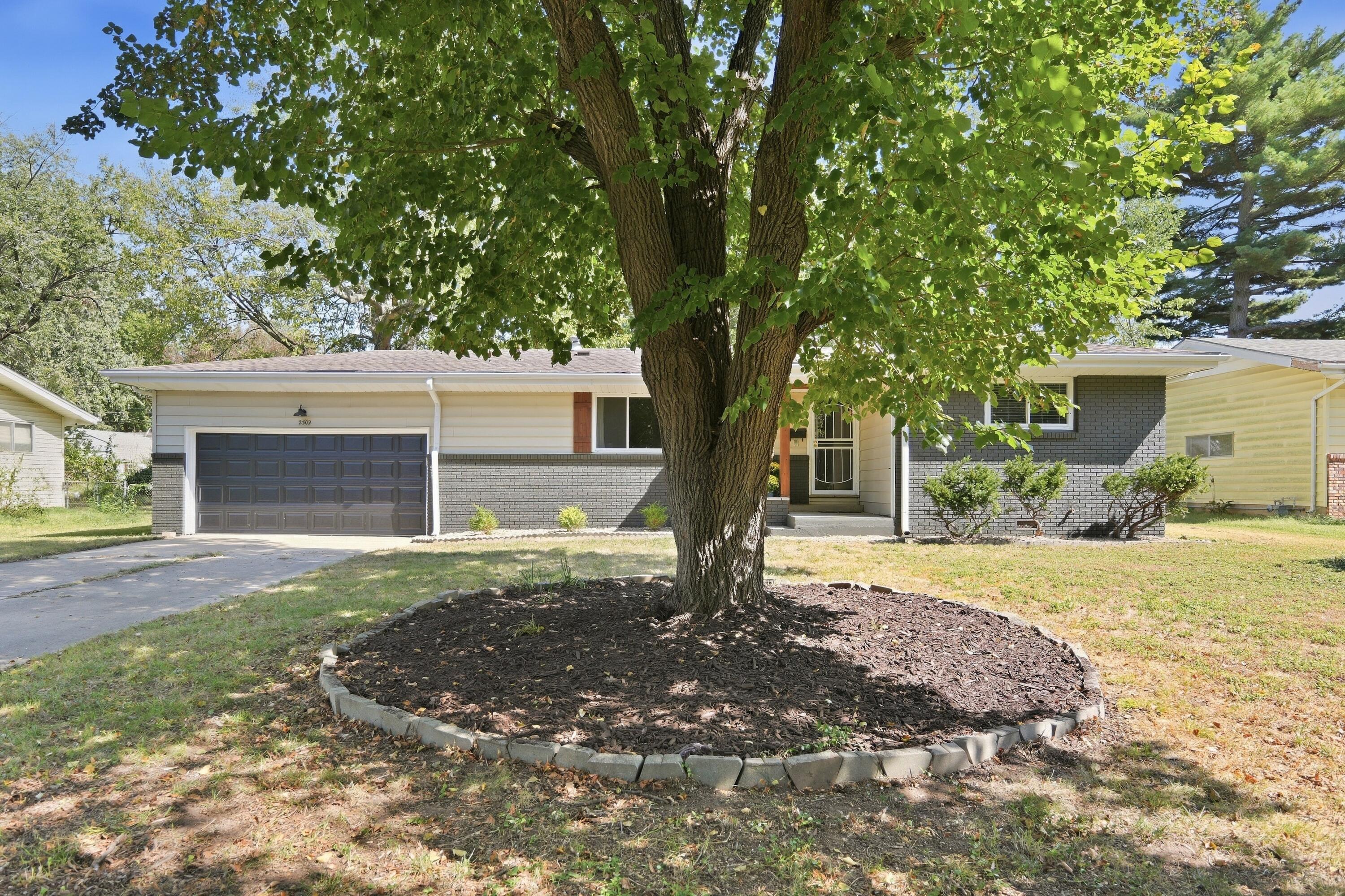 2302 South Linden Avenue Property Photo 39