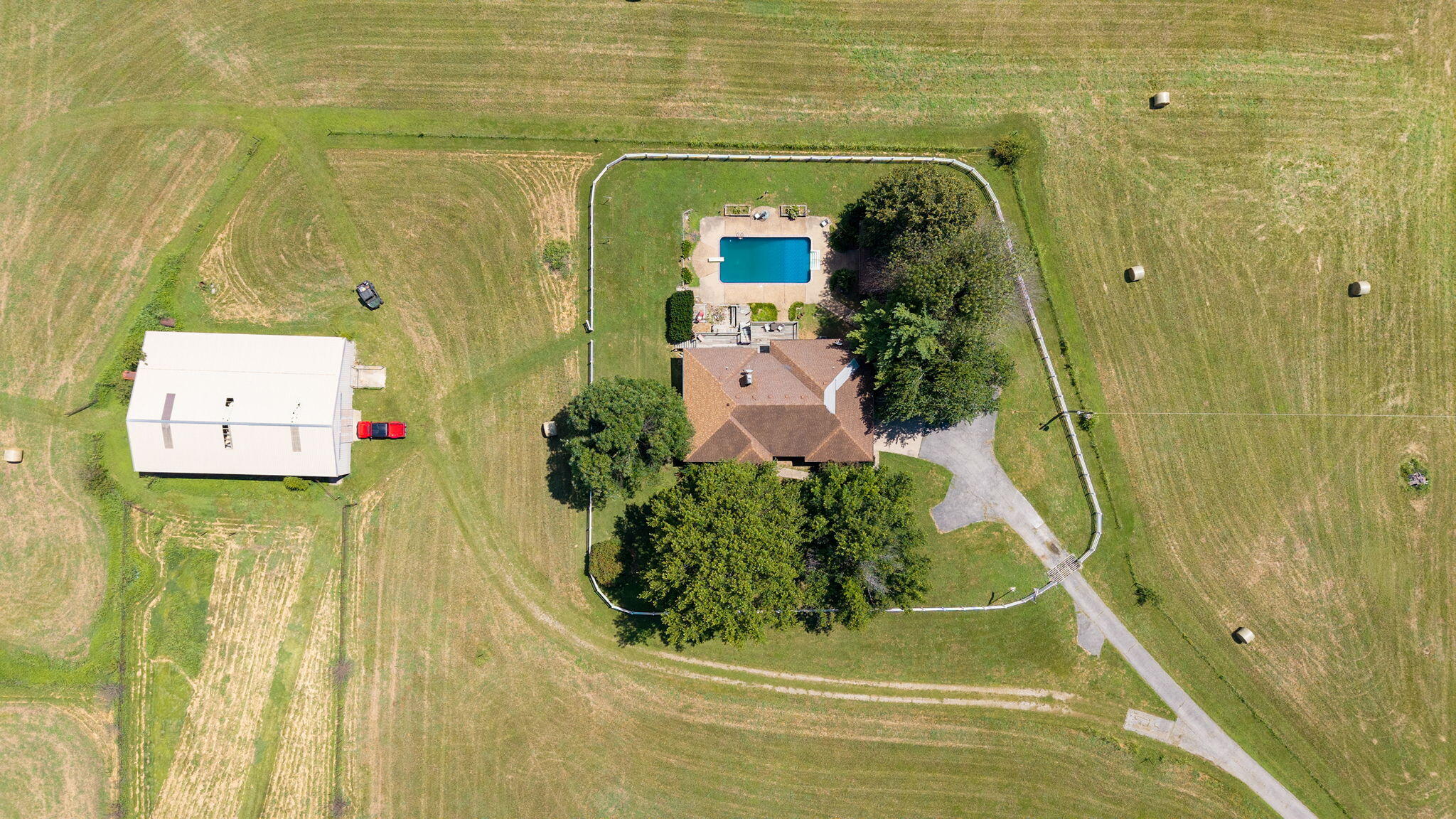 7720 West Farm Road 144 Property Photo 4