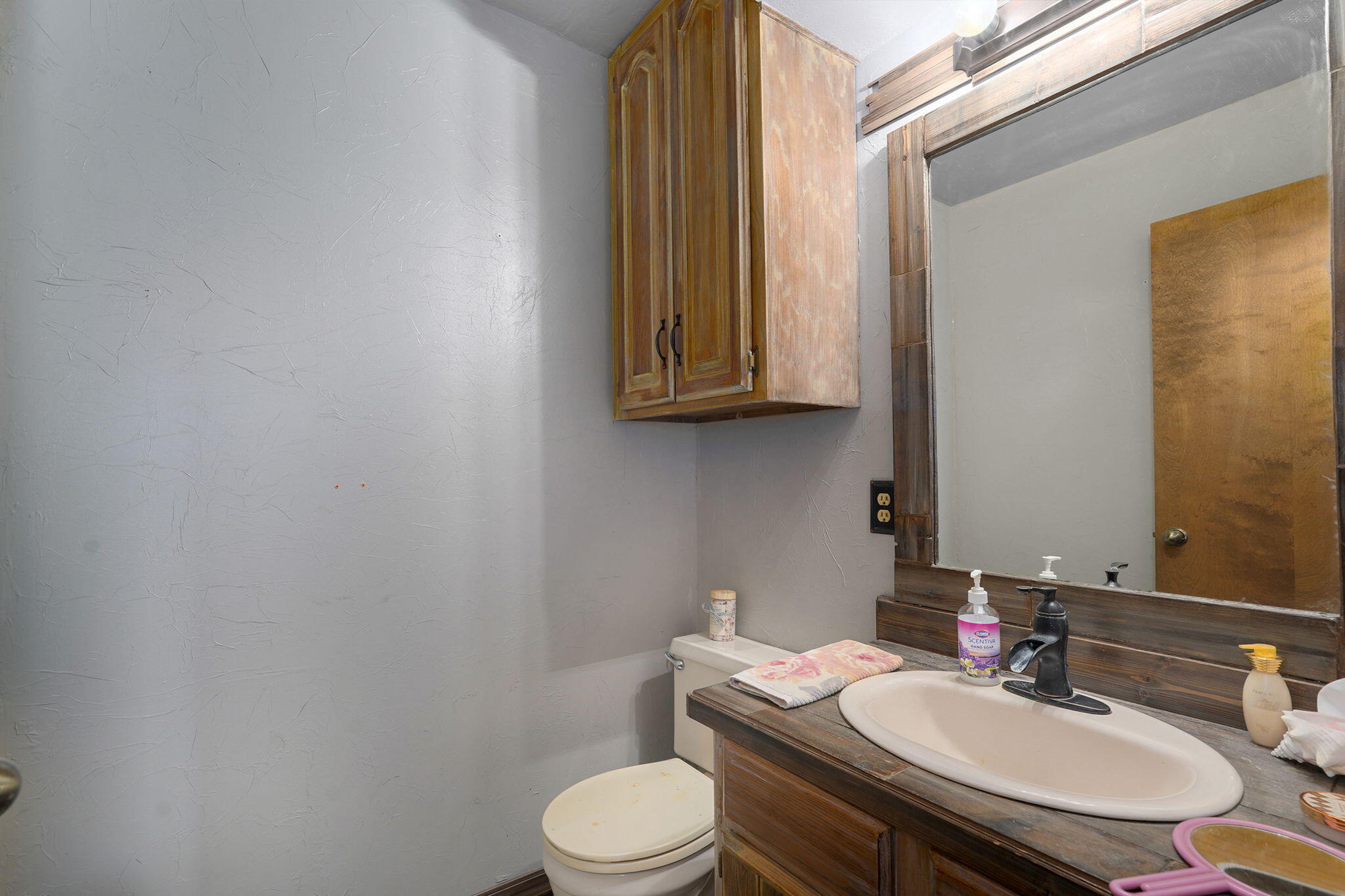 7720 West Farm Road 144 Property Photo 33