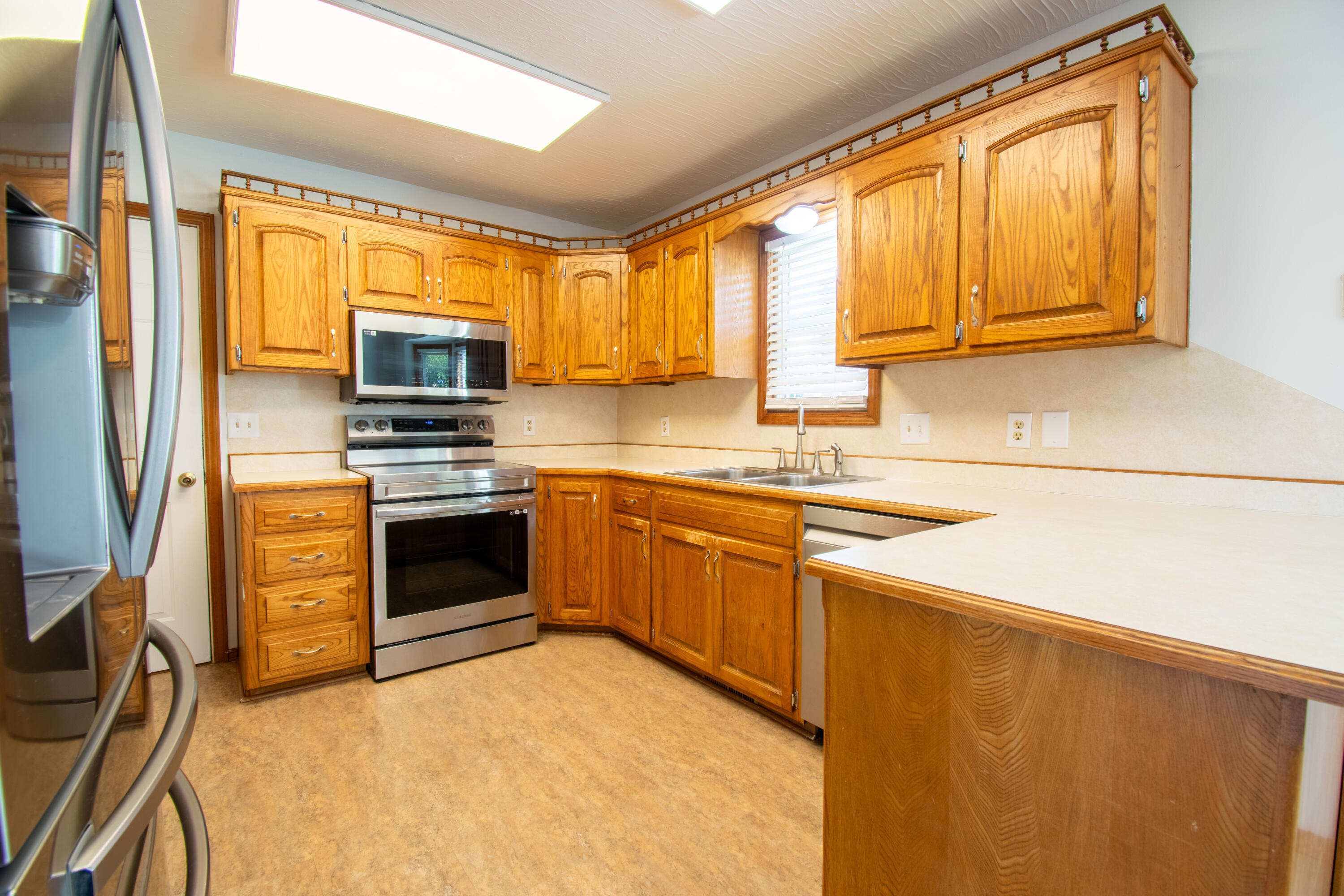 1300 East Rainey Street Property Photo 11