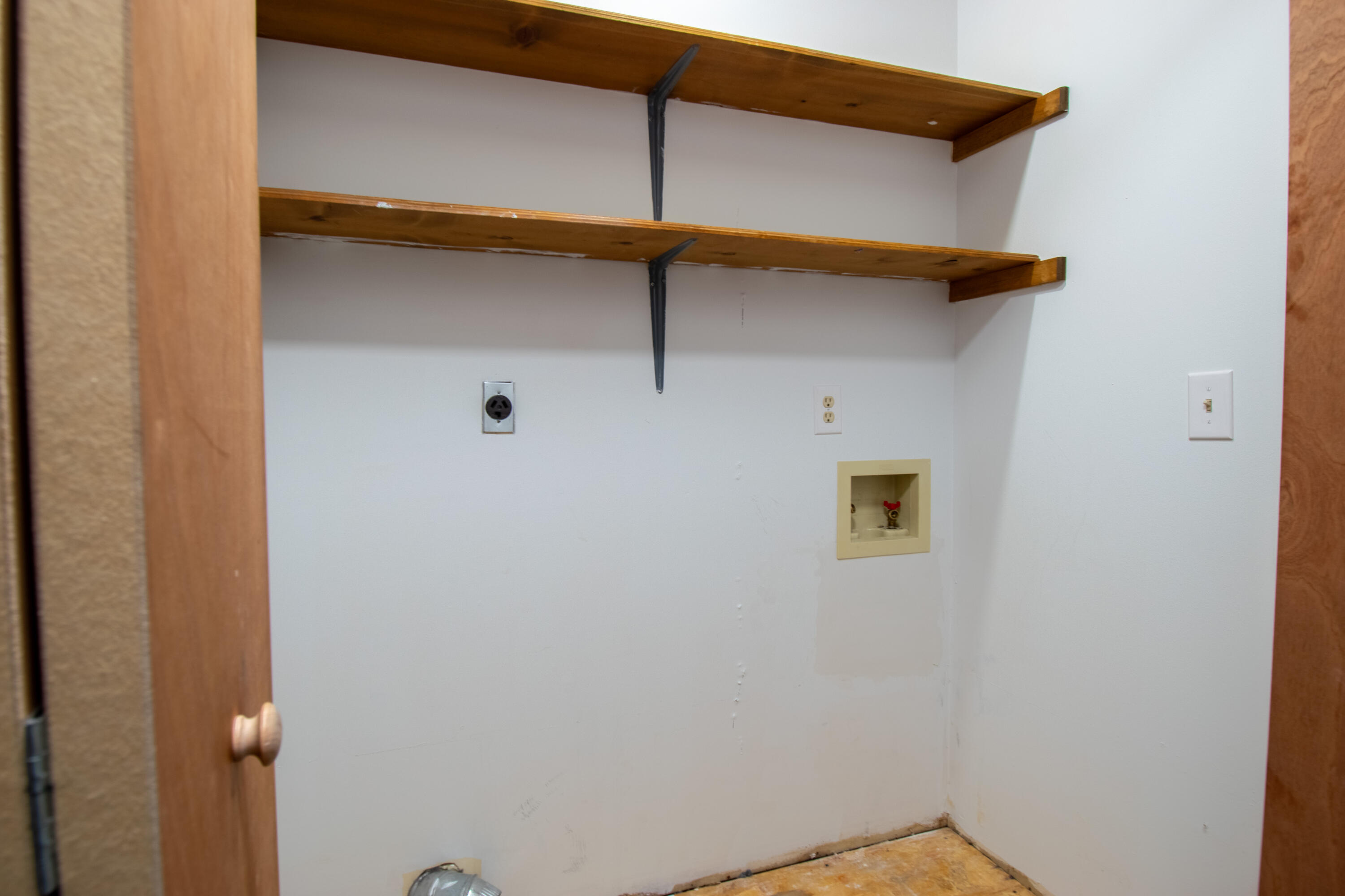 1300 East Rainey Street Property Photo 17