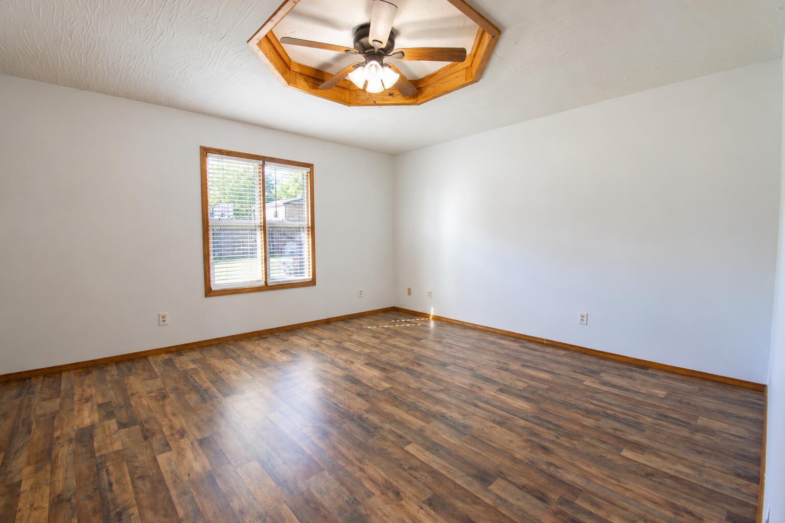 1300 East Rainey Street Property Photo 24