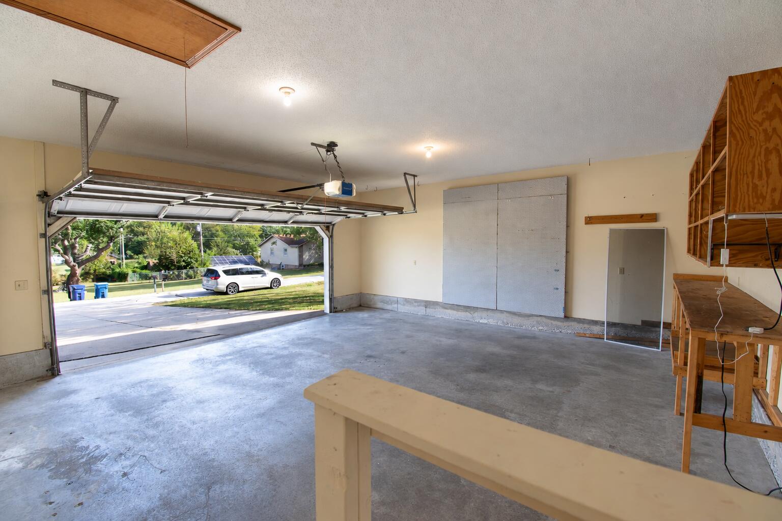 1300 East Rainey Street Property Photo 27