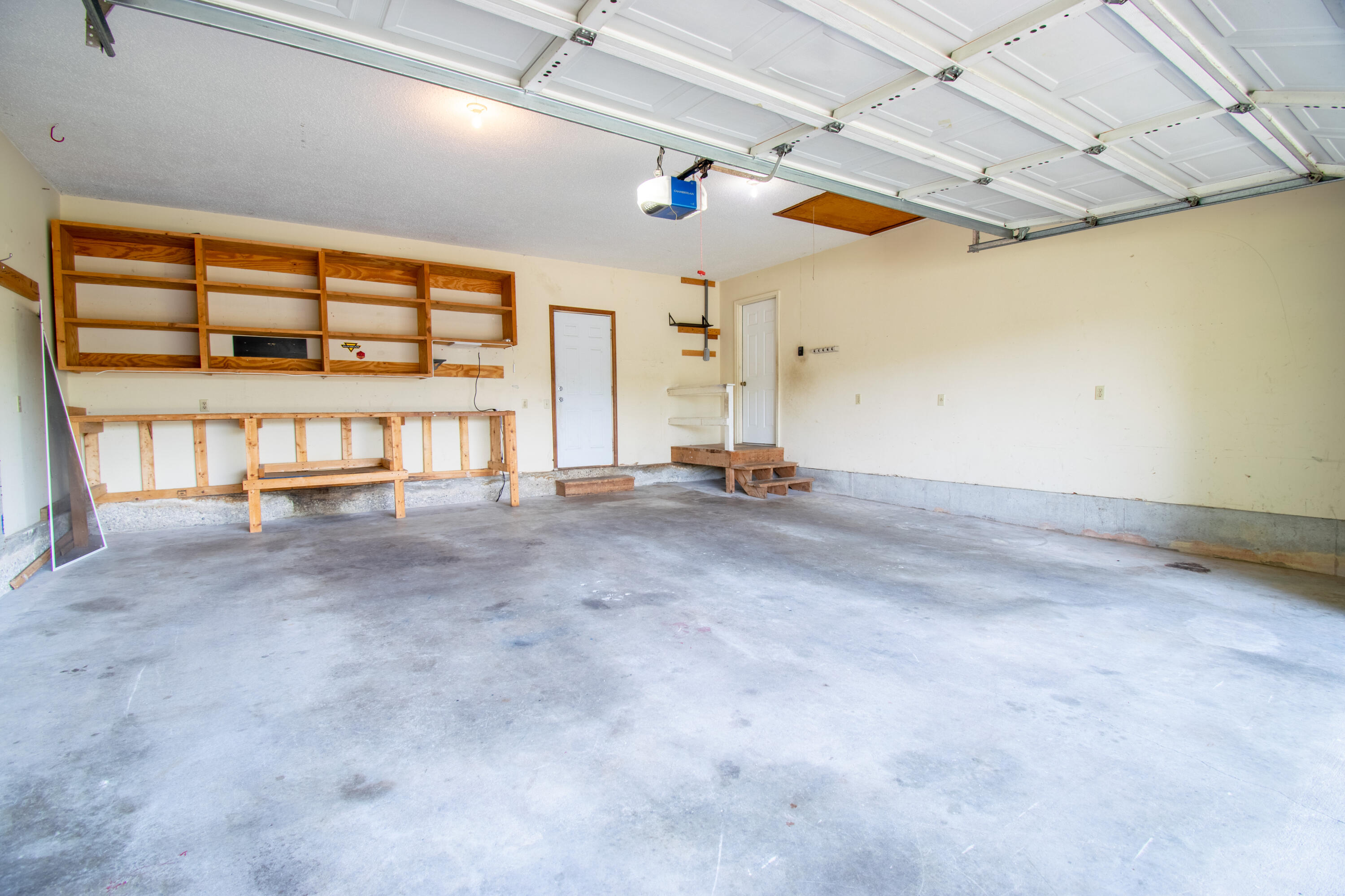 1300 East Rainey Street Property Photo 28