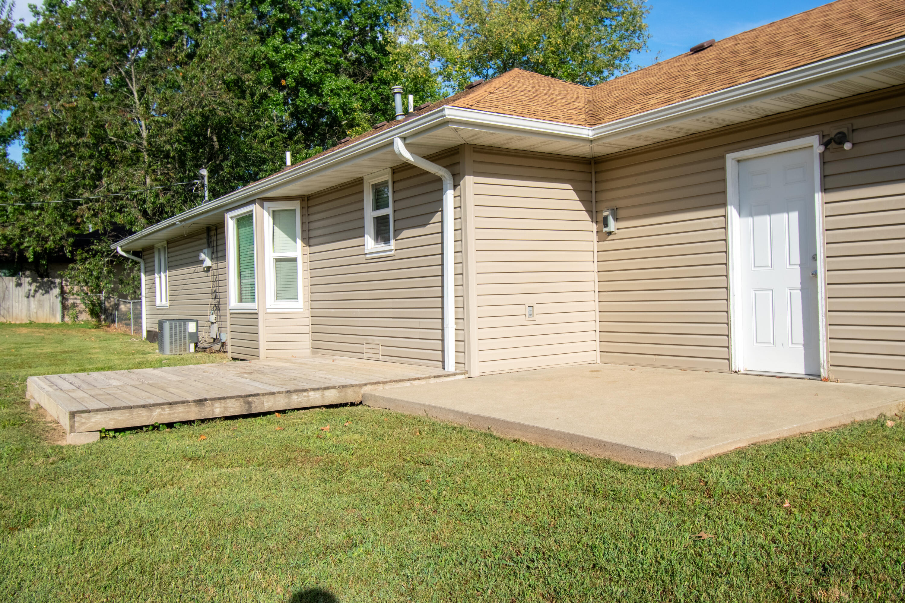 1300 East Rainey Street Property Photo 43